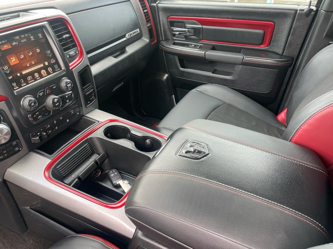 RAM 1500 Rebel 4x4 Crew Cab 5'7" Box 2017