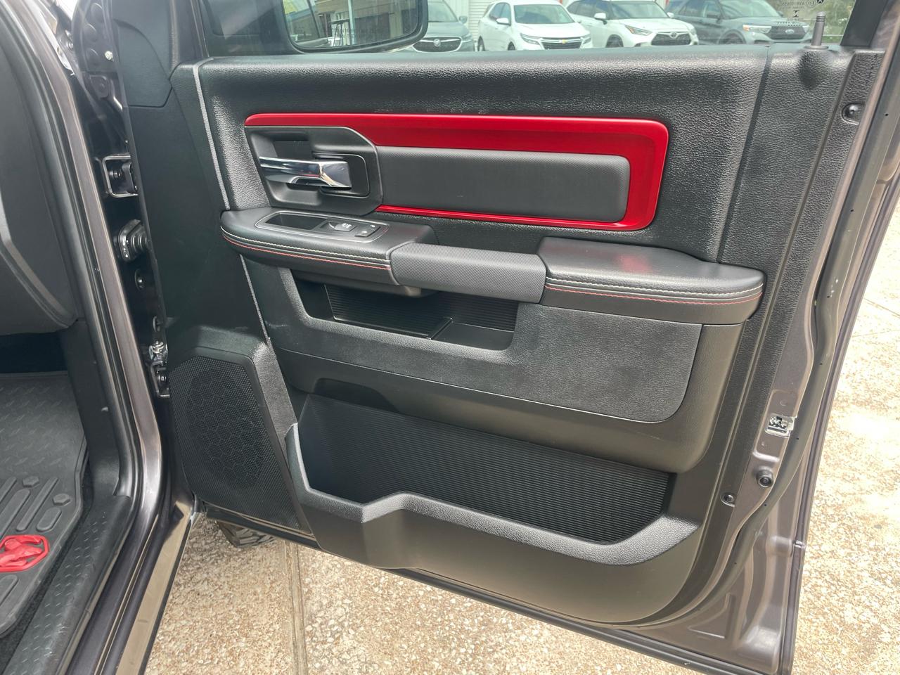 RAM 1500 Rebel 4x4 Crew Cab 5'7" Box 2017