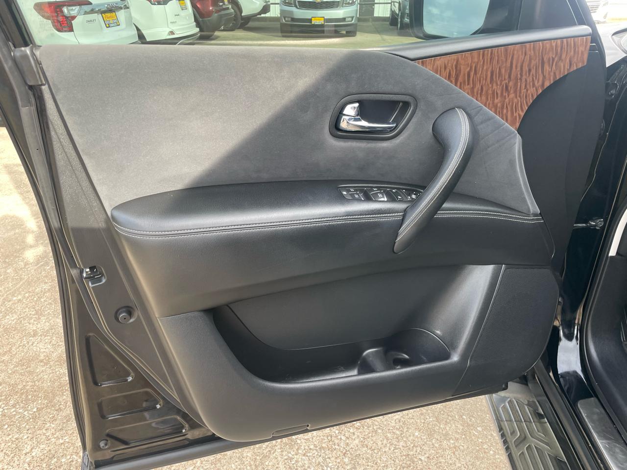 Nissan Armada 4x2 SV 2019