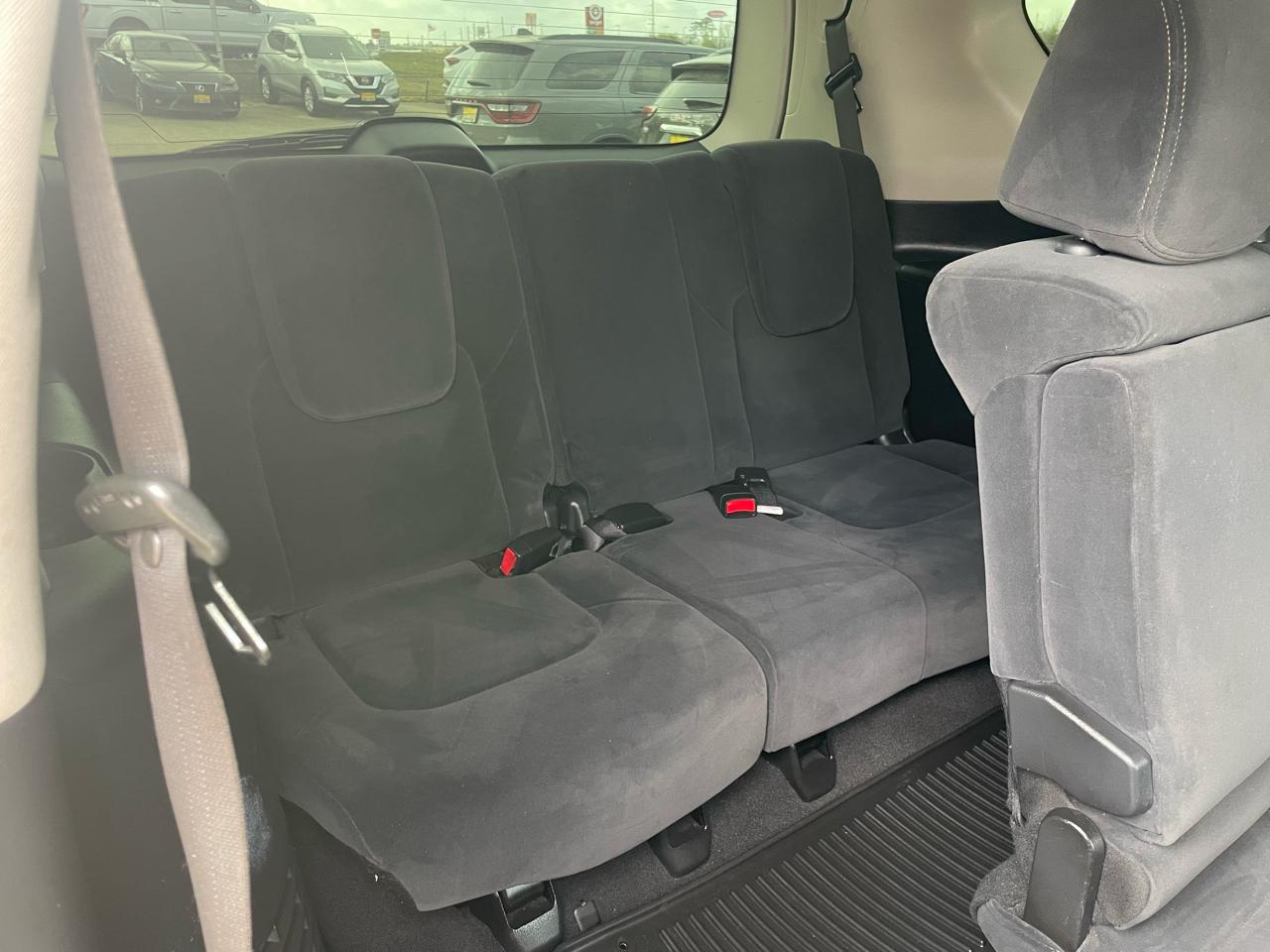 Nissan Armada 4x2 SV 2019