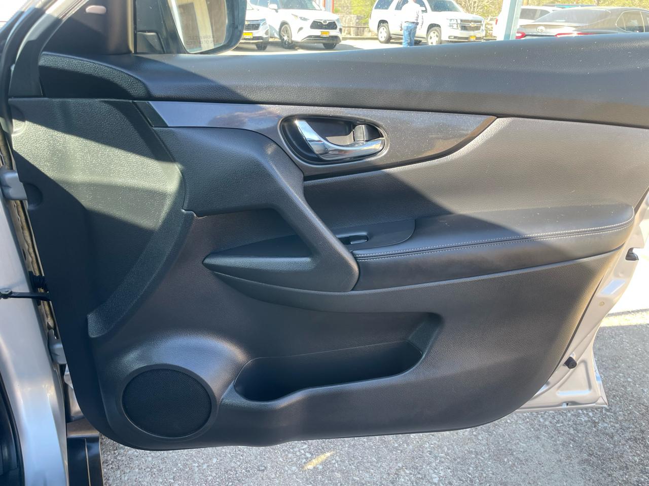 Nissan Rogue FWD SV 2019