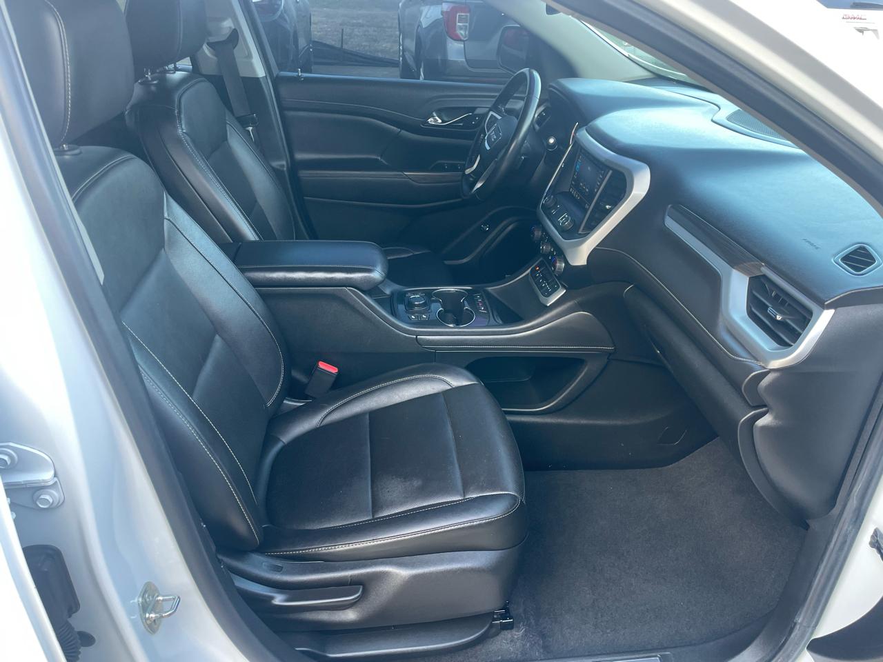 GMC Acadia FWD 4dr SLT 2020