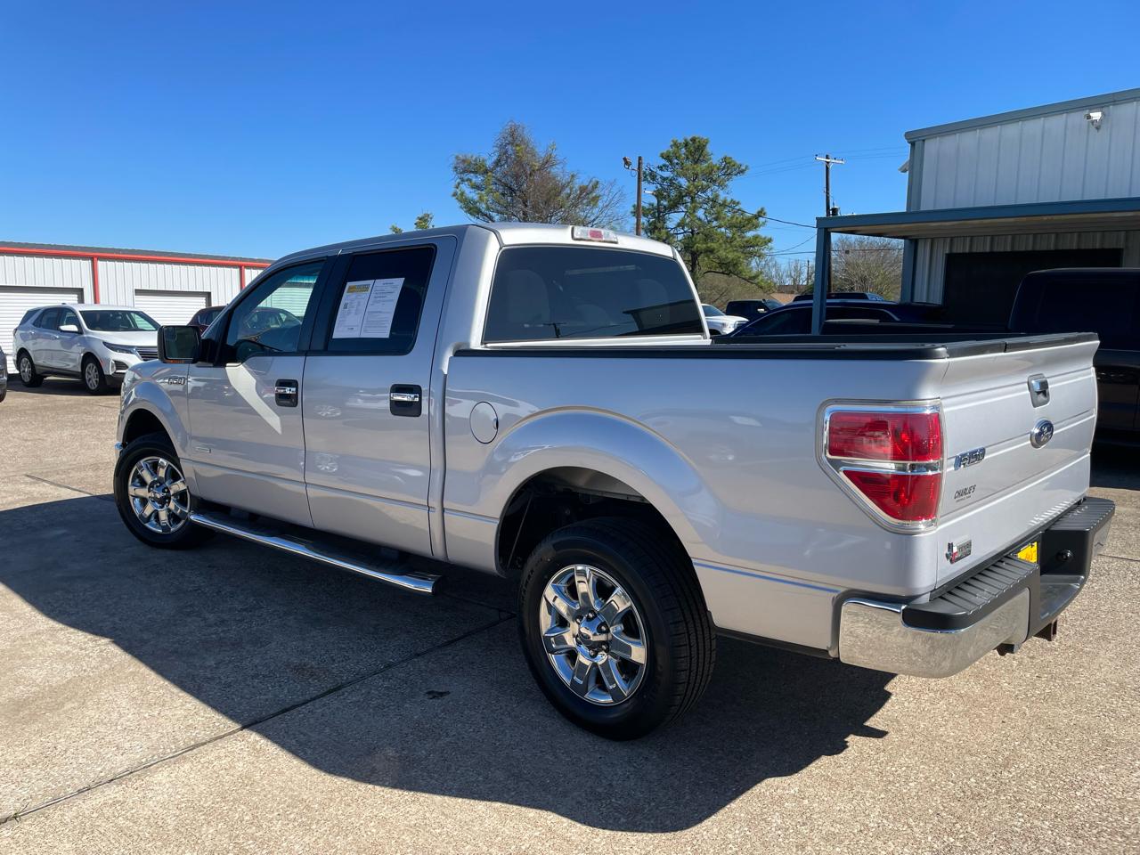 Ford F-150 2WD SuperCrew 145" XLT 2014