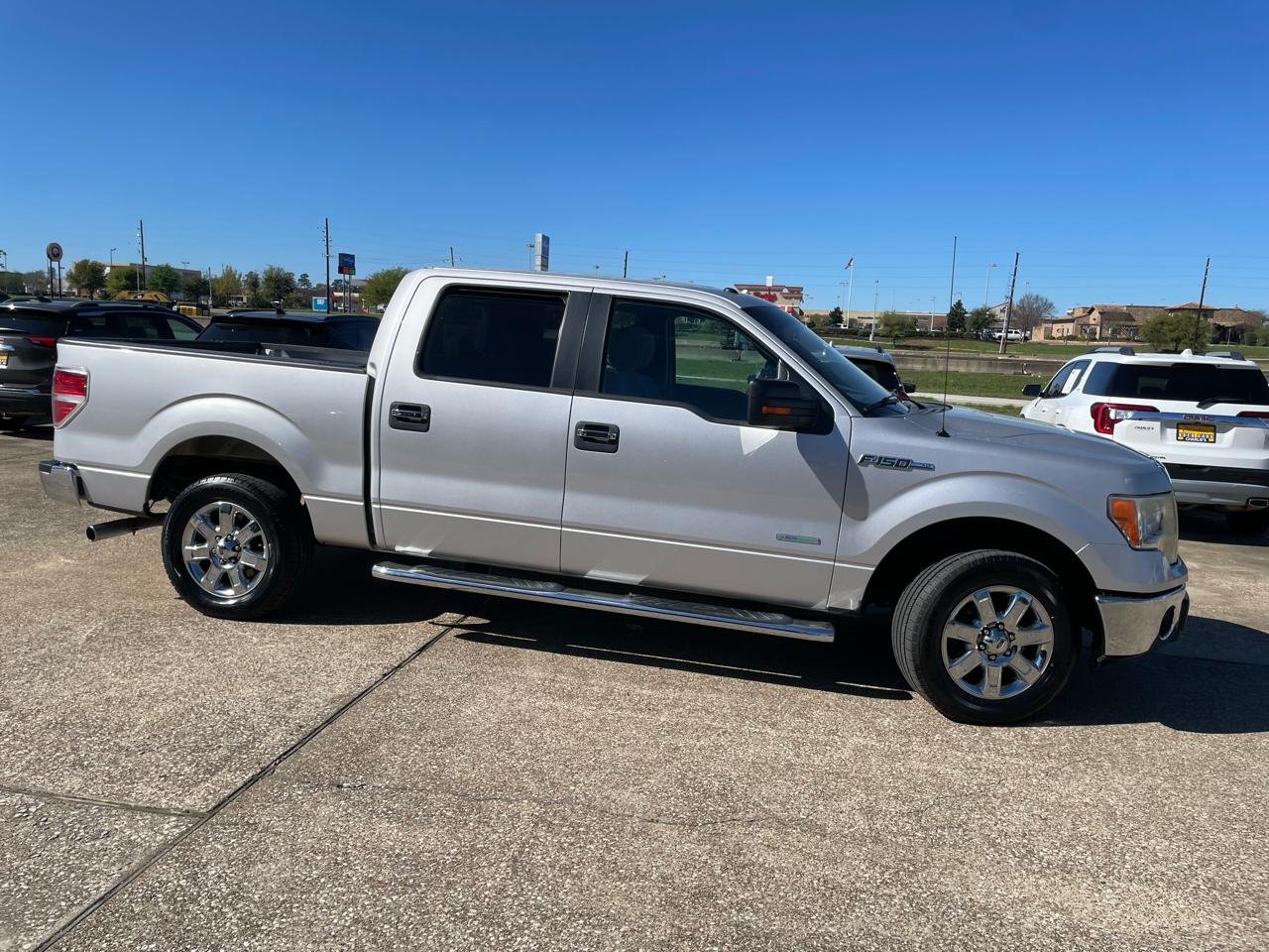 Ford F-150 2WD SuperCrew 145" XLT 2014