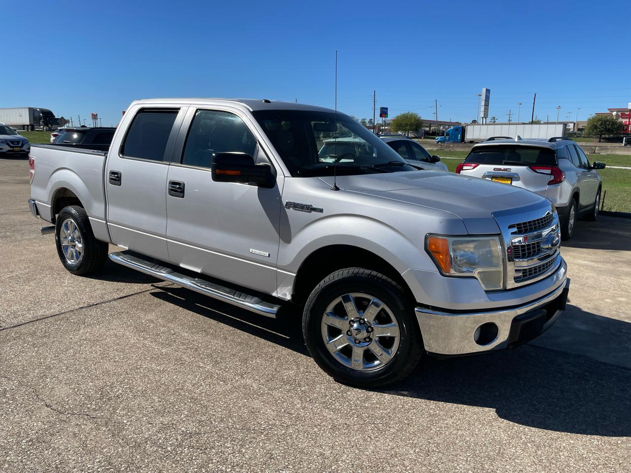 Ford F-150 2WD SuperCrew 145" XLT 2014