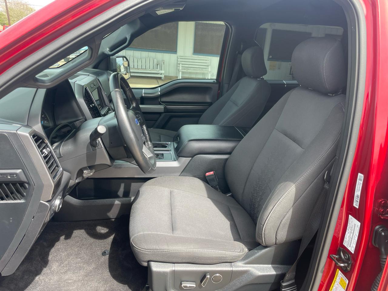 Ford F-150 XLT SuperCrew 2WD 2018