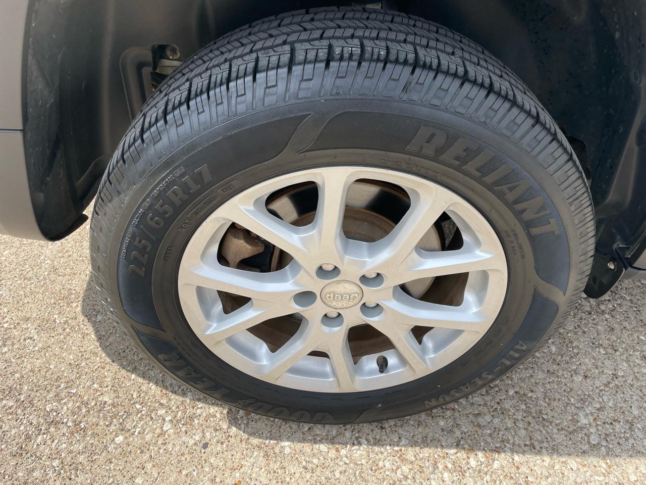 Jeep Cherokee Latitude Plus 4x4 2018