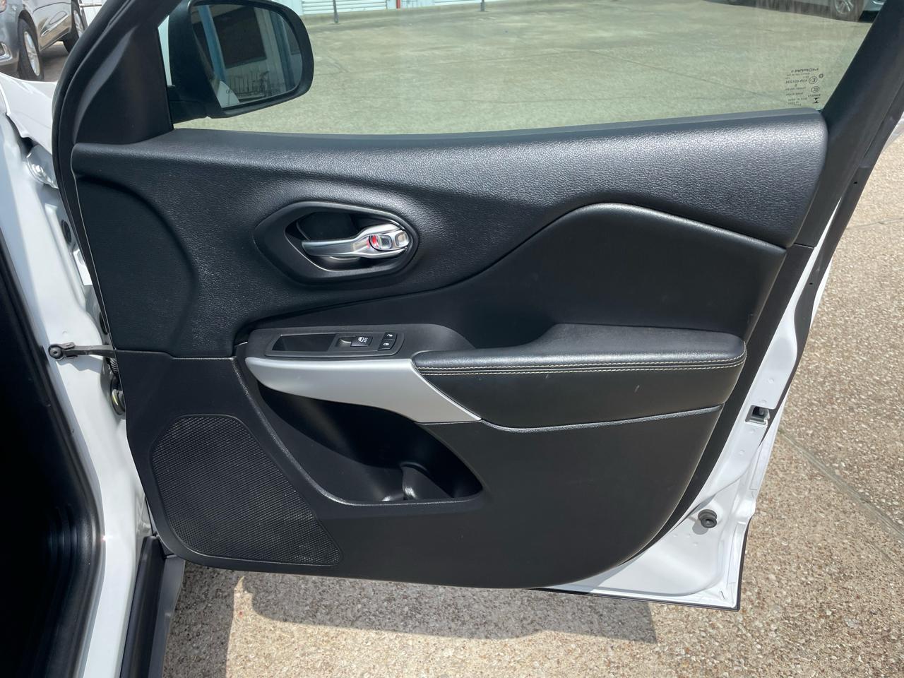 Jeep Cherokee Latitude Plus 4x4 2018