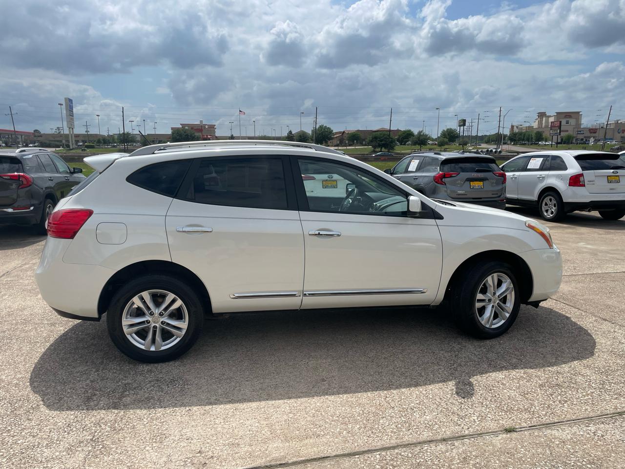 Nissan Rogue AWD 4dr SV 2013