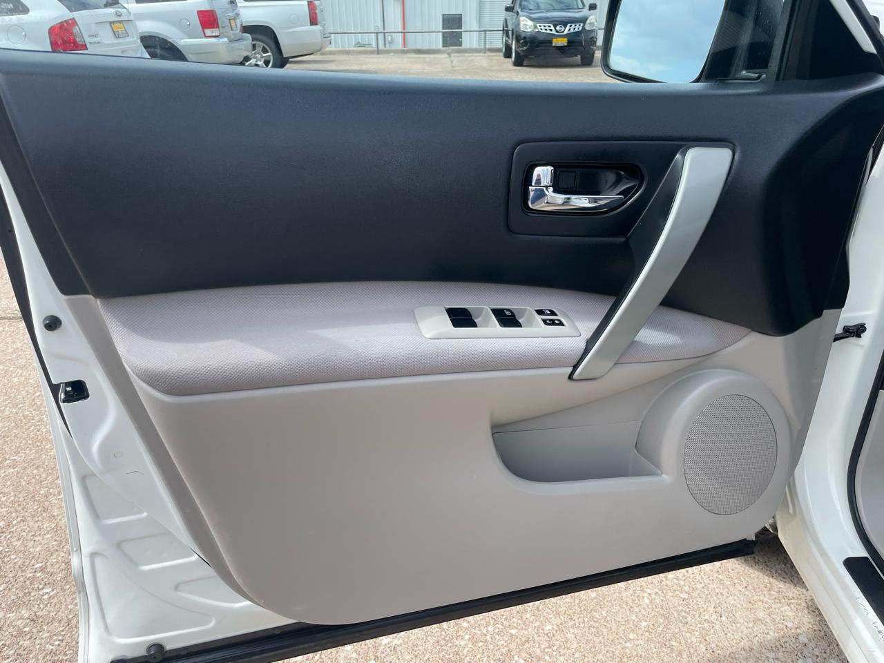 Nissan Rogue AWD 4dr SV 2013