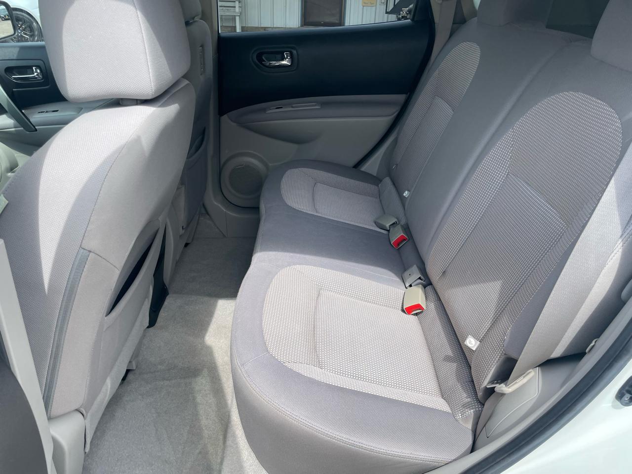 Nissan Rogue AWD 4dr SV 2013