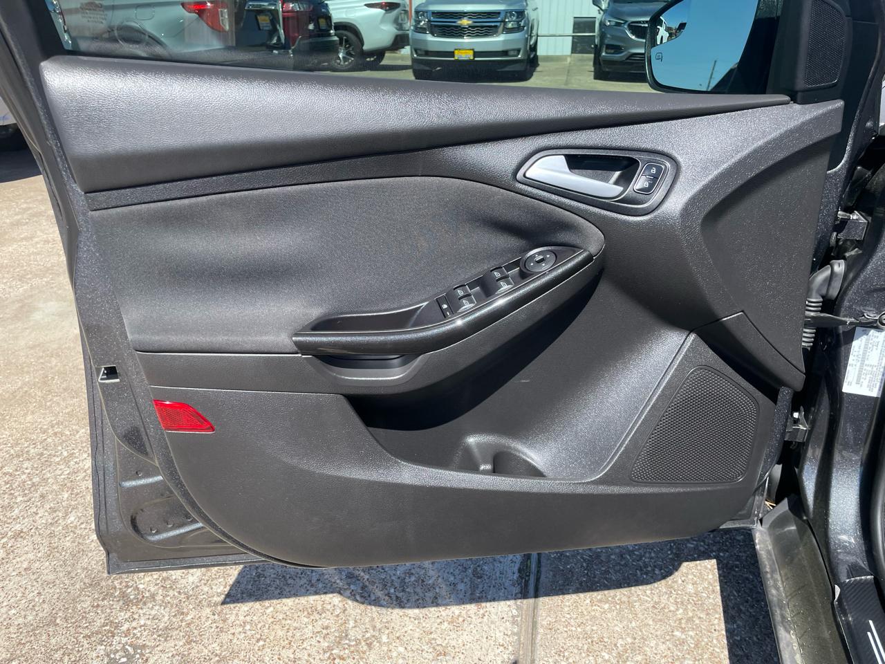 Ford Focus Titanium Hatch 2017