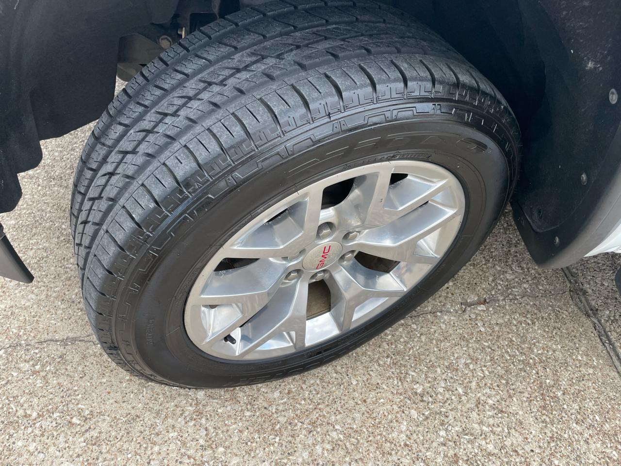 GMC Sierra 1500 4WD Crew Cab 143.5" SLT 2018