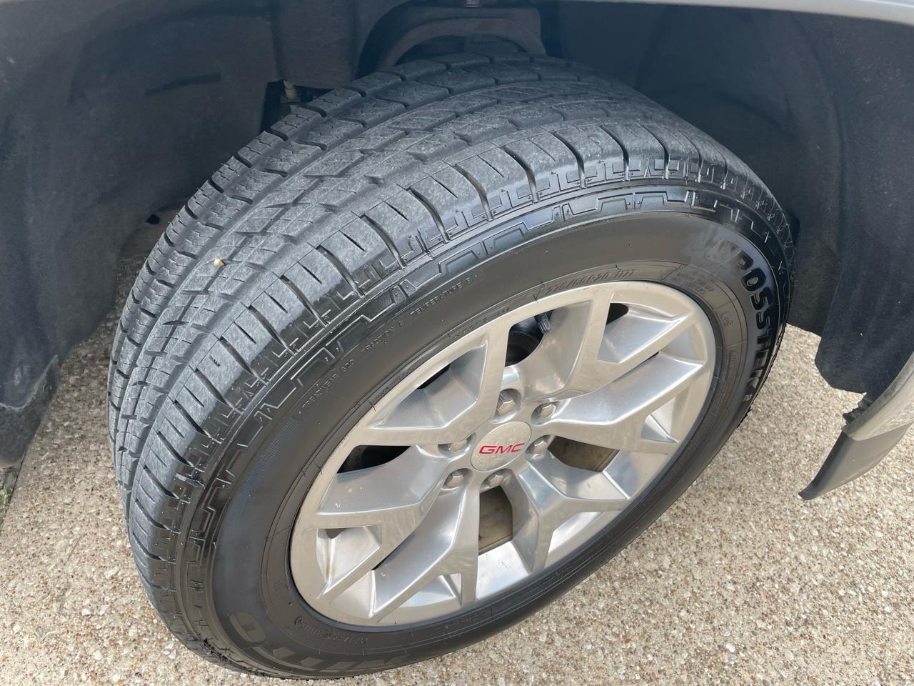 GMC Sierra 1500 4WD Crew Cab 143.5" SLT 2018