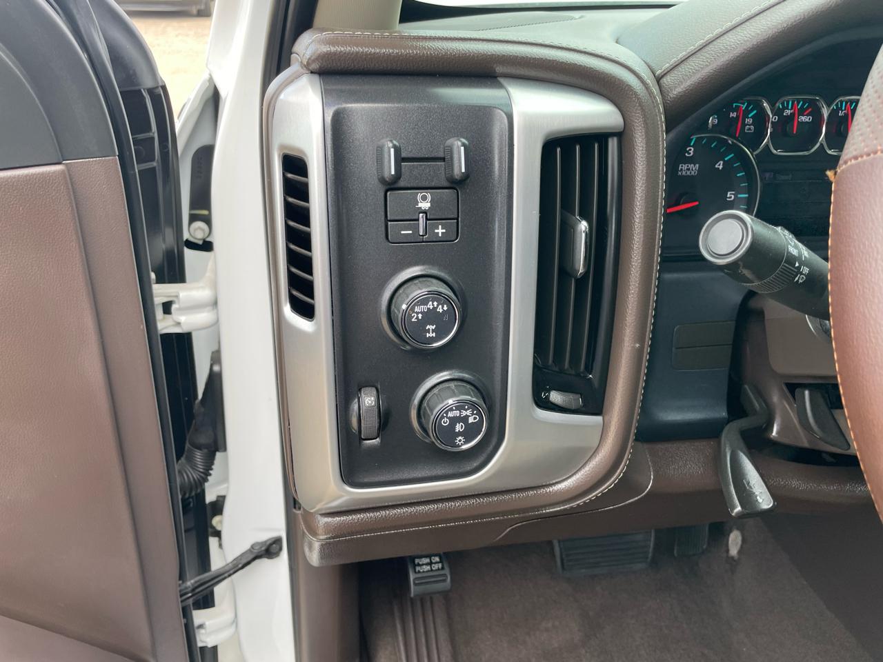 GMC Sierra 1500 4WD Crew Cab 143.5" SLT 2018