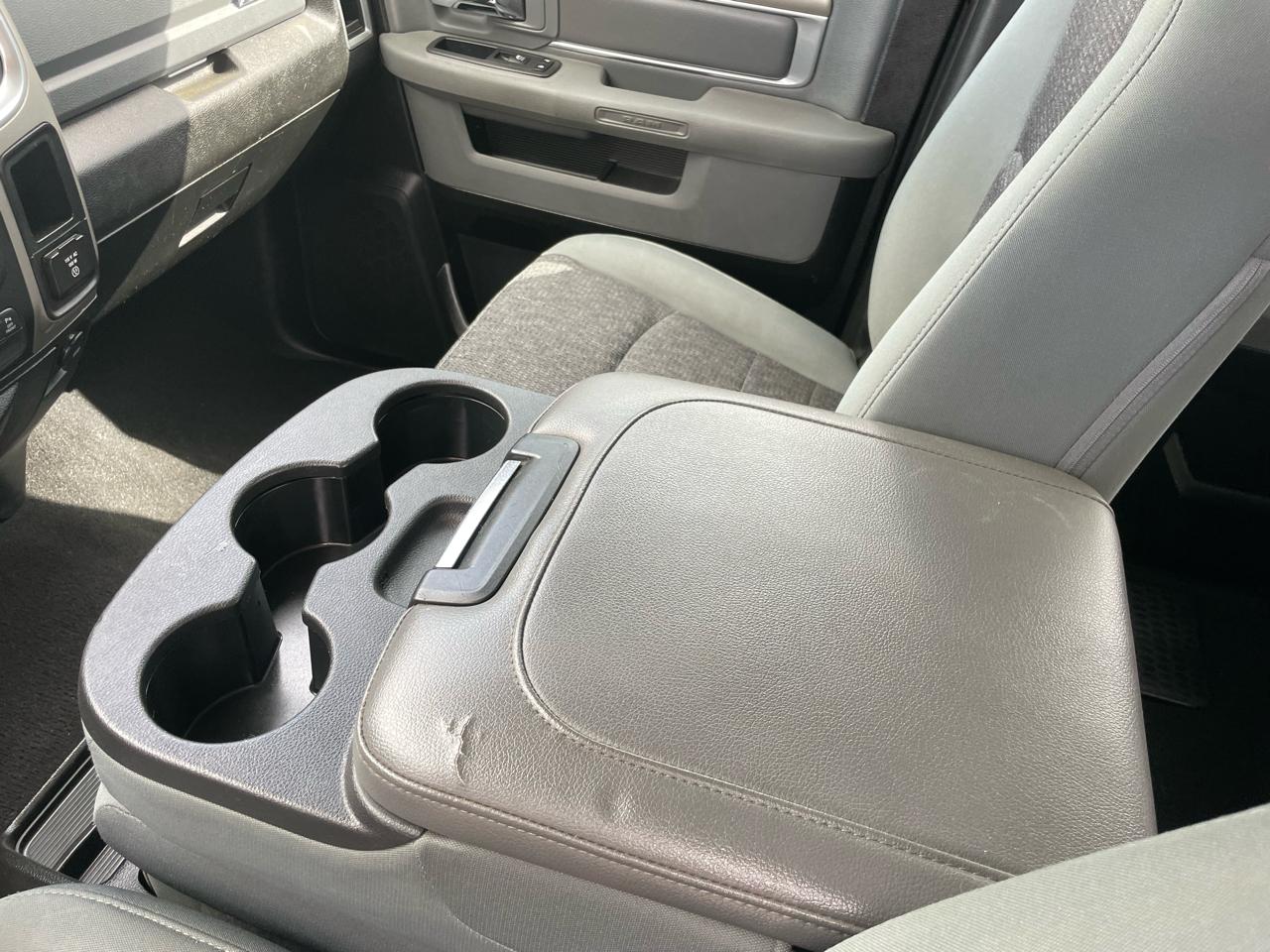 RAM 1500 Classic Lone Star 4x2 Crew Cab 6'4" Box 2019