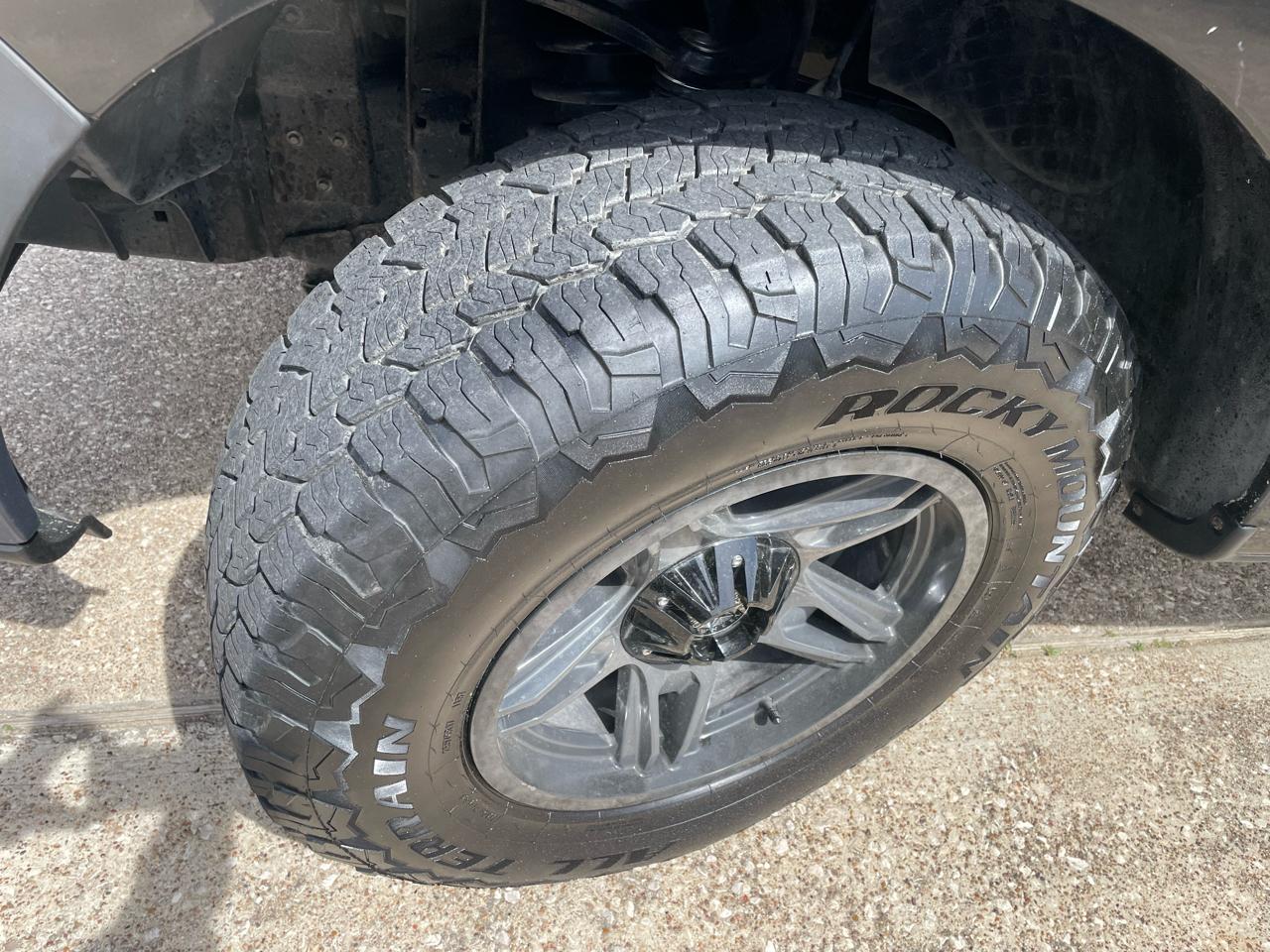 Ford F-150 Reg Cab 126" XLT 2006