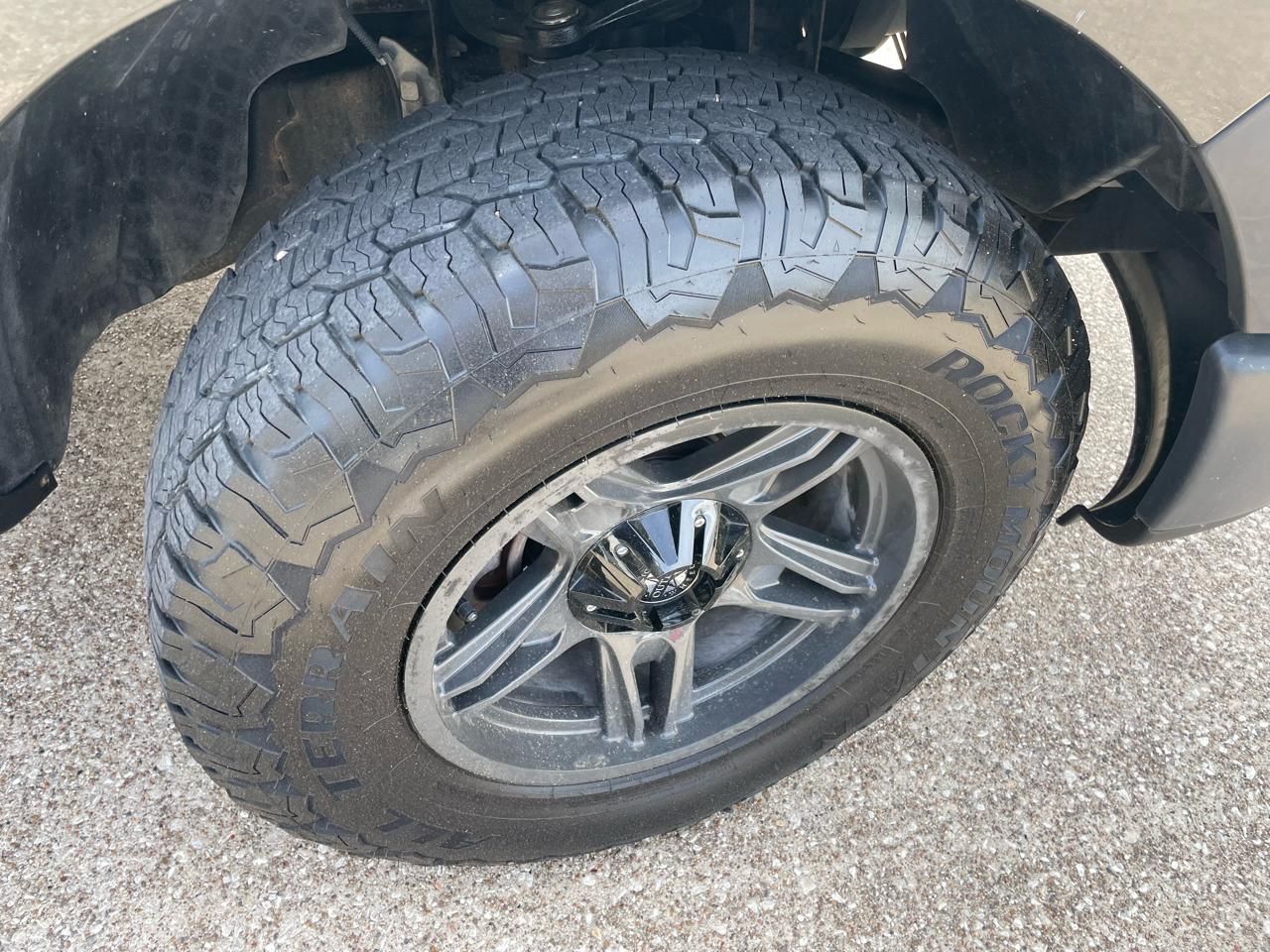 Ford F-150 Reg Cab 126" XLT 2006