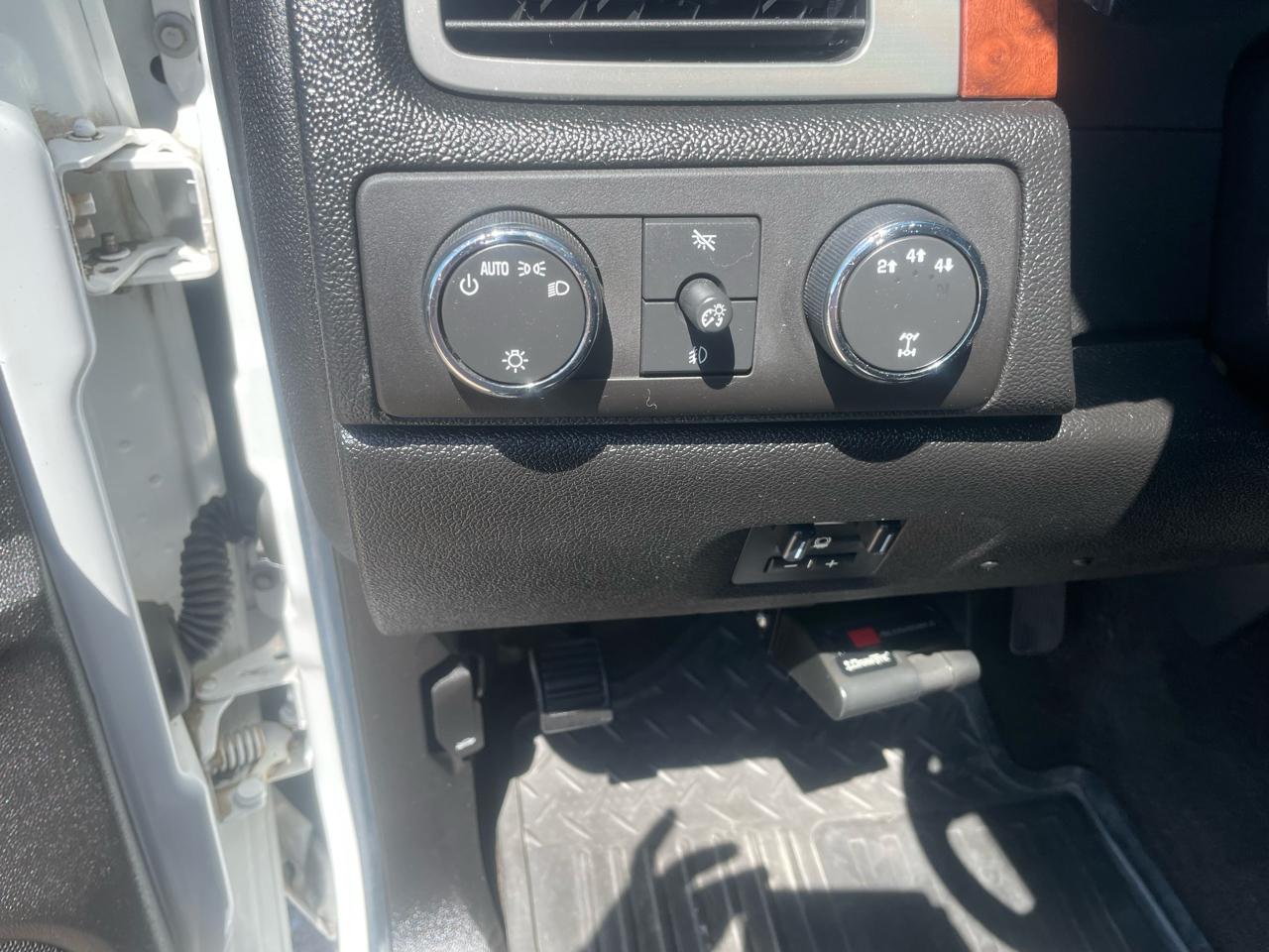 Chevrolet Silverado 3500HD 4WD Crew Cab 167" DRW LTZ 2008