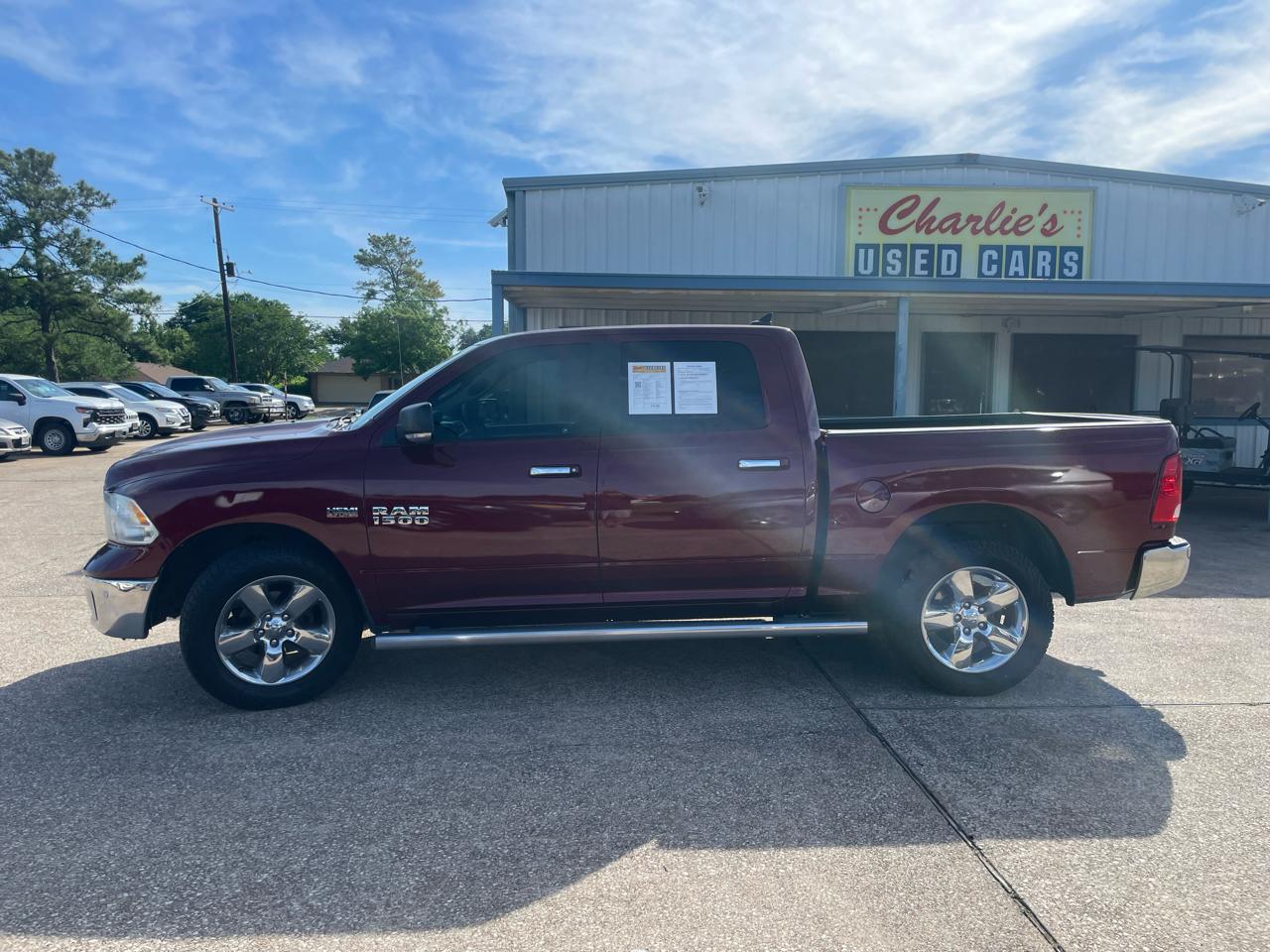 RAM 1500 Lone Star 4x4 Crew Cab 5'7" Box 2017