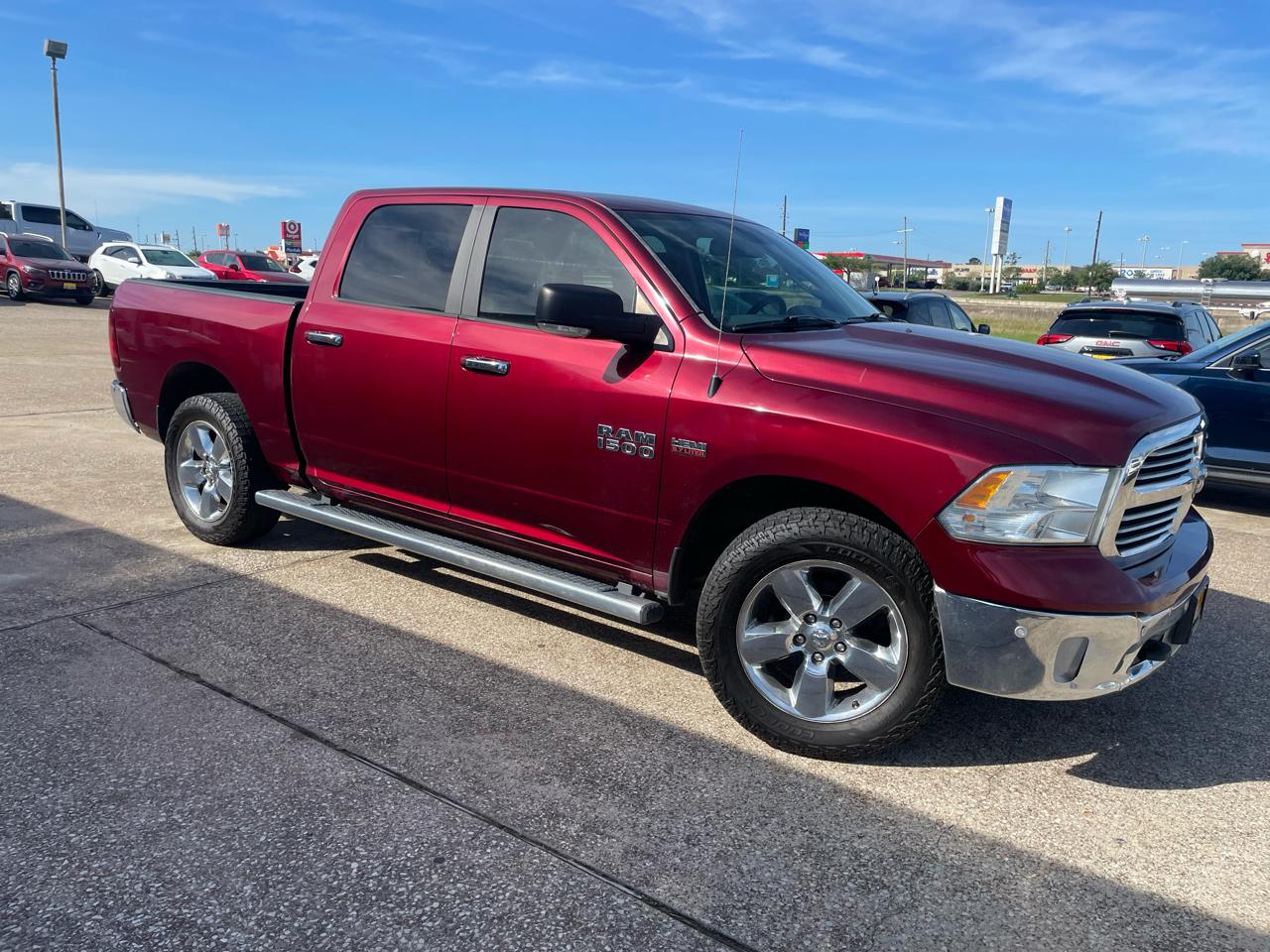 RAM 1500 Lone Star 4x4 Crew Cab 5'7" Box 2017