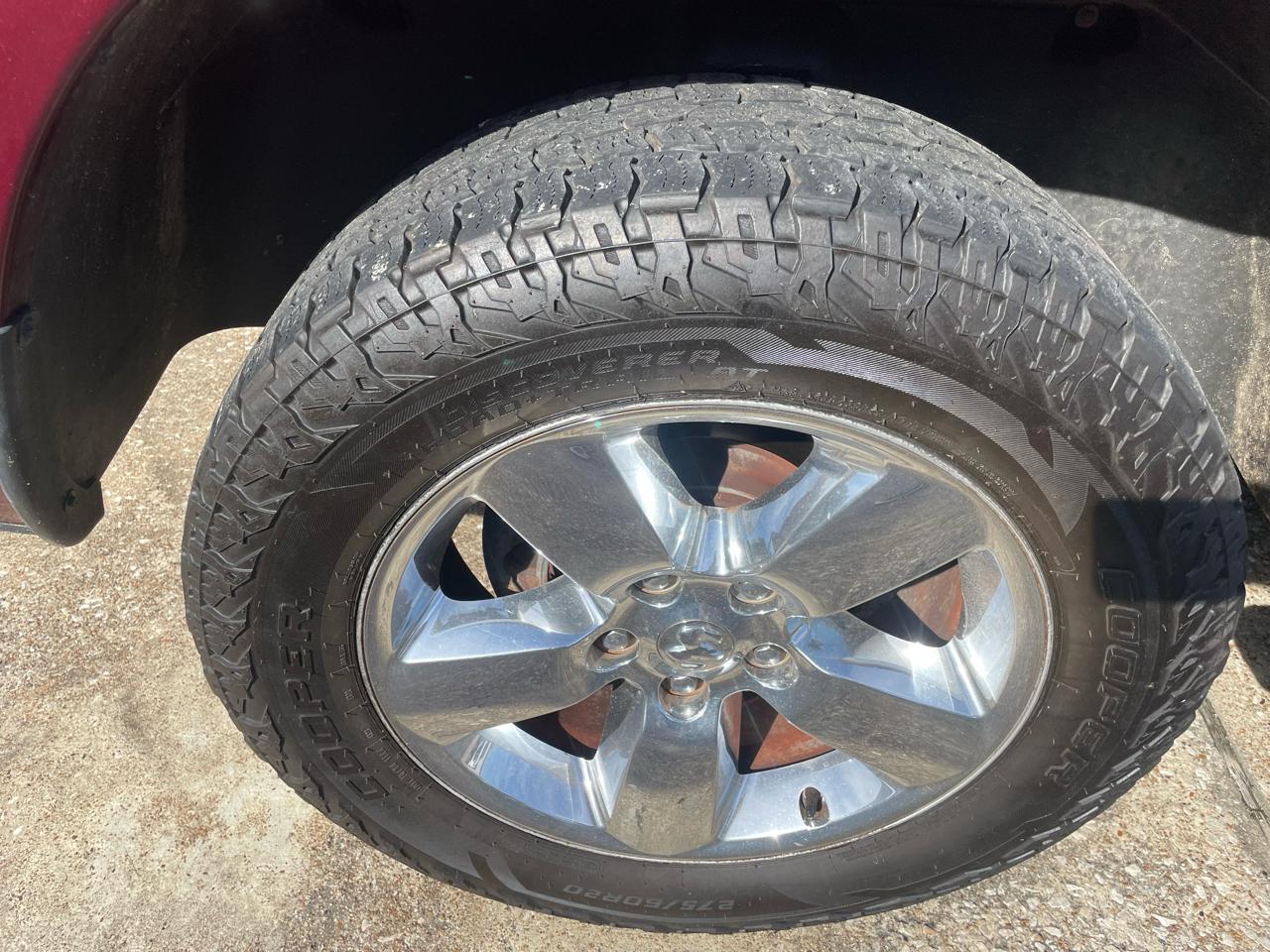 RAM 1500 Lone Star 4x4 Crew Cab 5'7" Box 2017