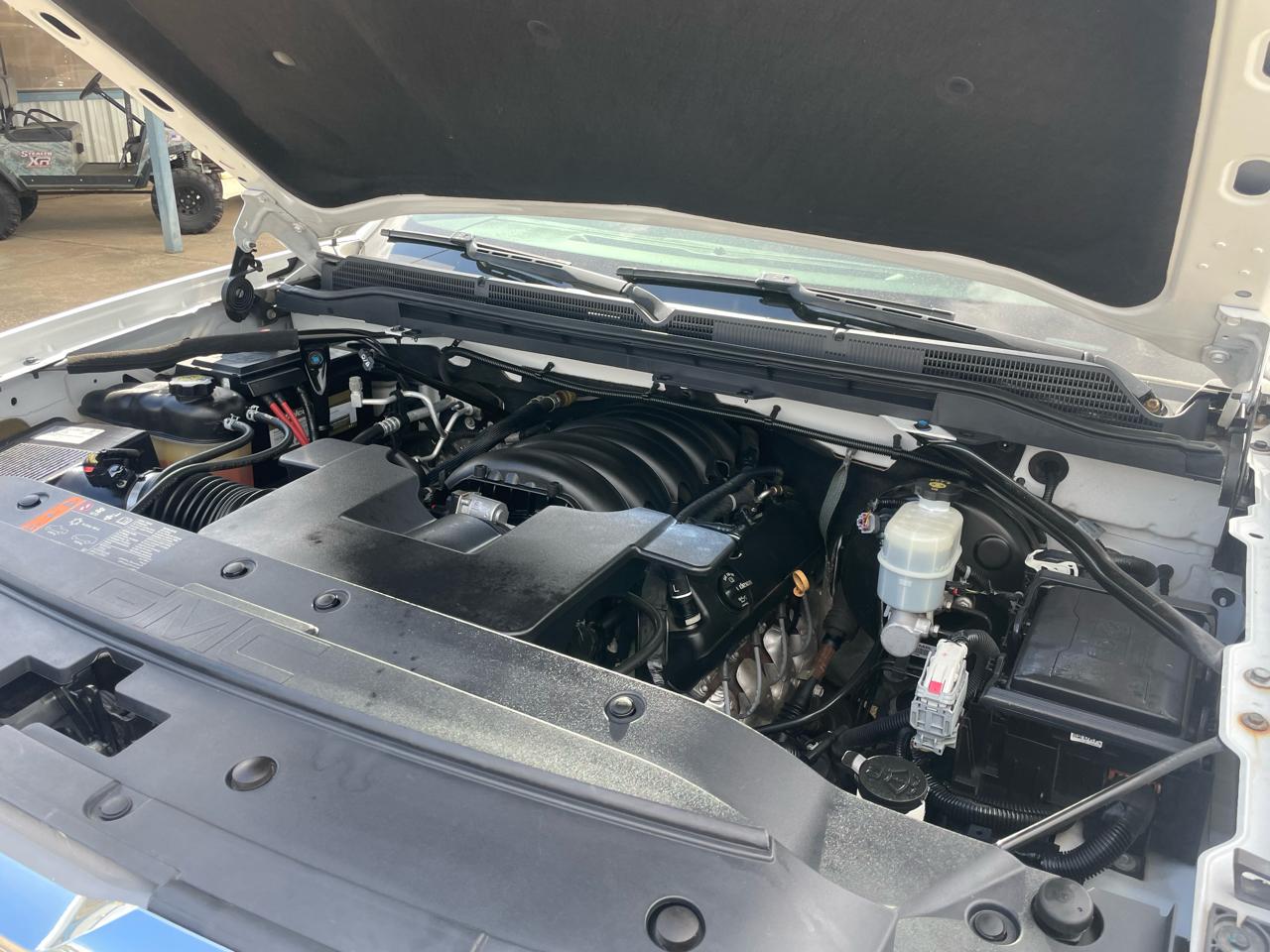 GMC Sierra 1500 4WD Crew Cab 143.5" SLT 2018