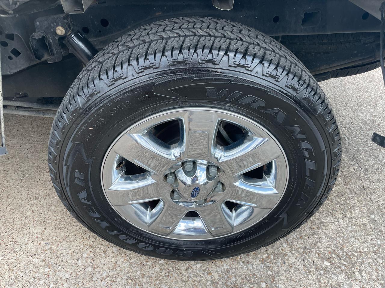 Ford F-150 2WD SuperCrew 145" XLT 2013