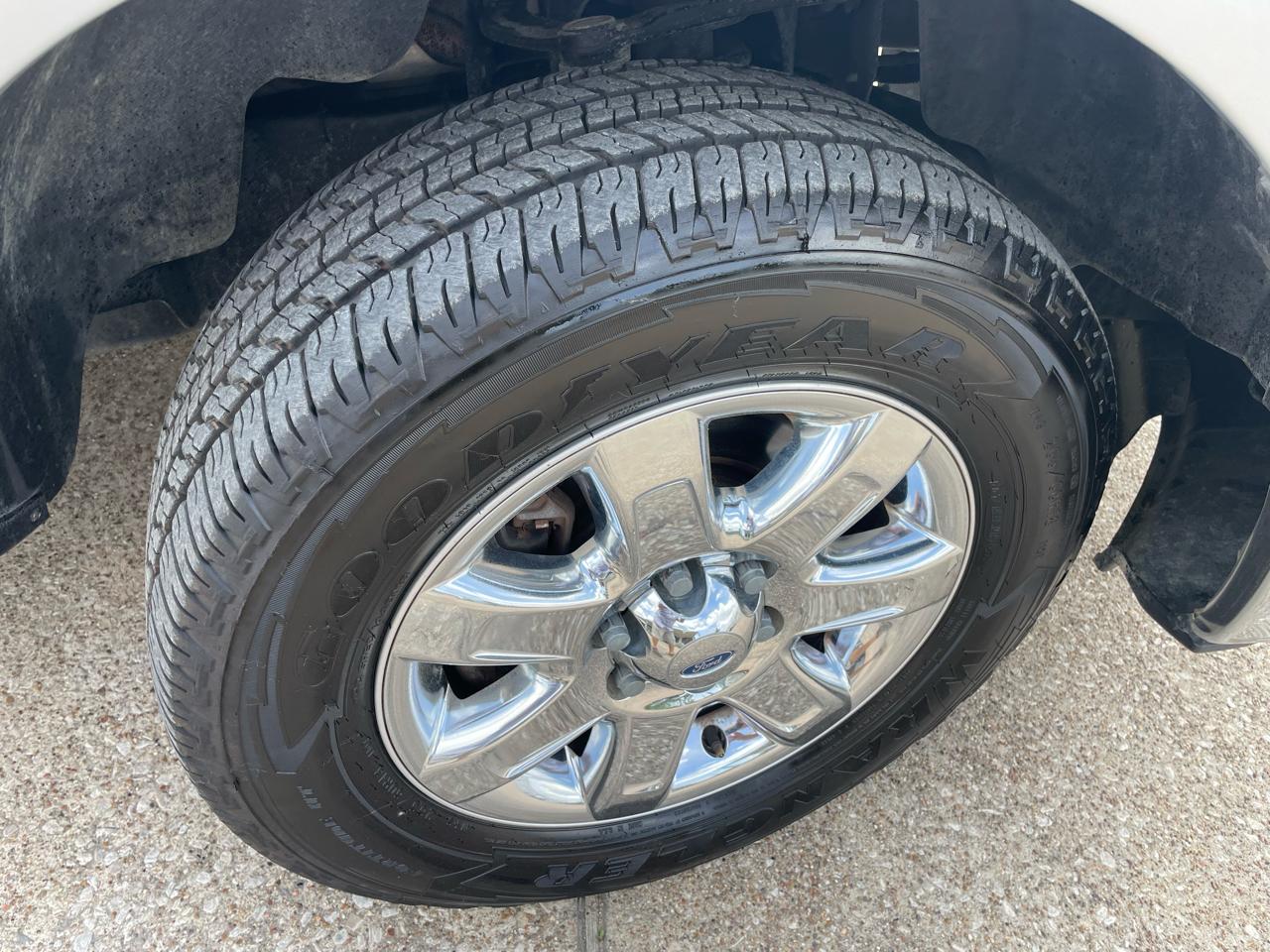 Ford F-150 2WD SuperCrew 145" XLT 2013