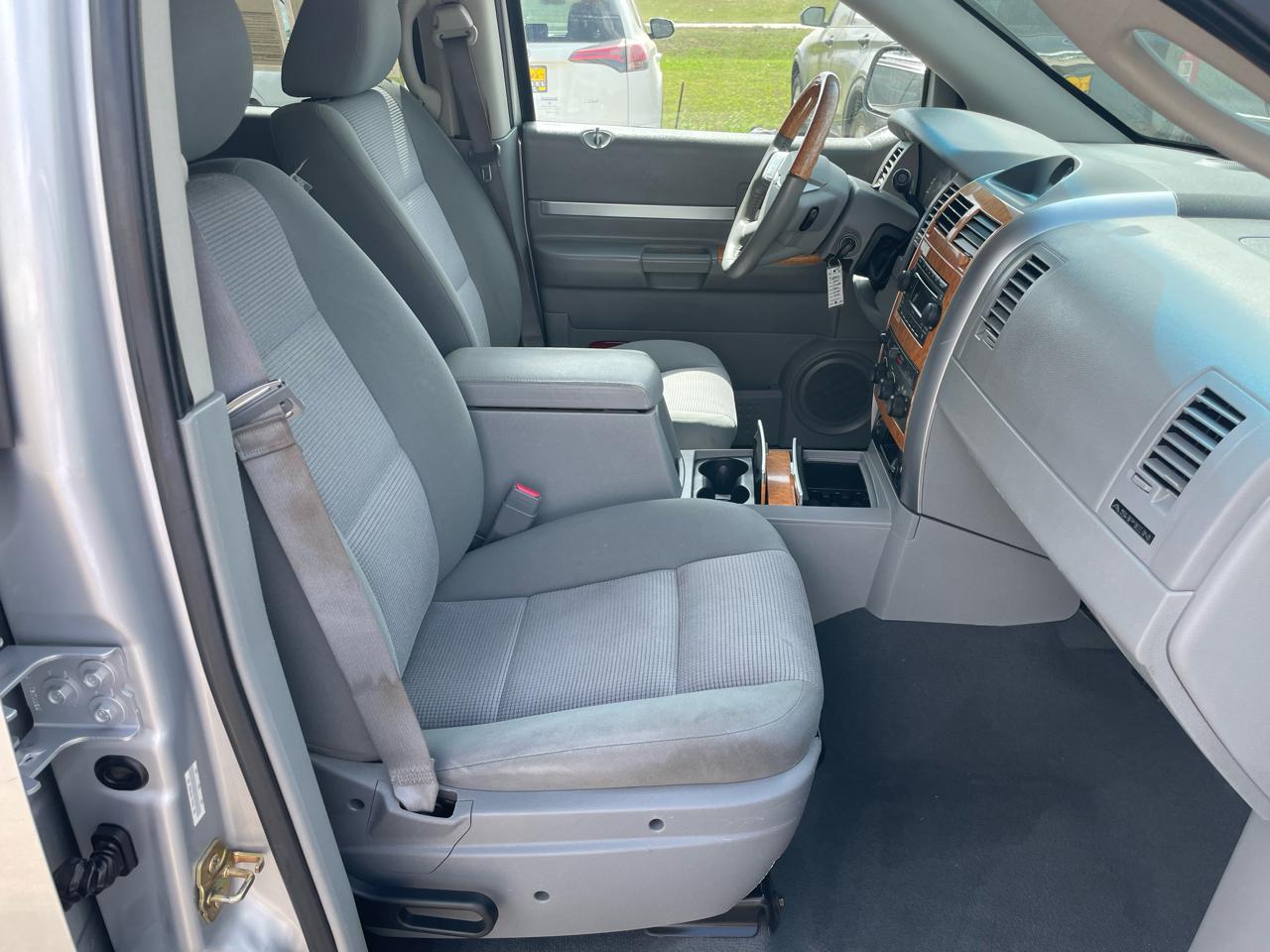 Chrysler Aspen 2WD 4dr Limited 2007