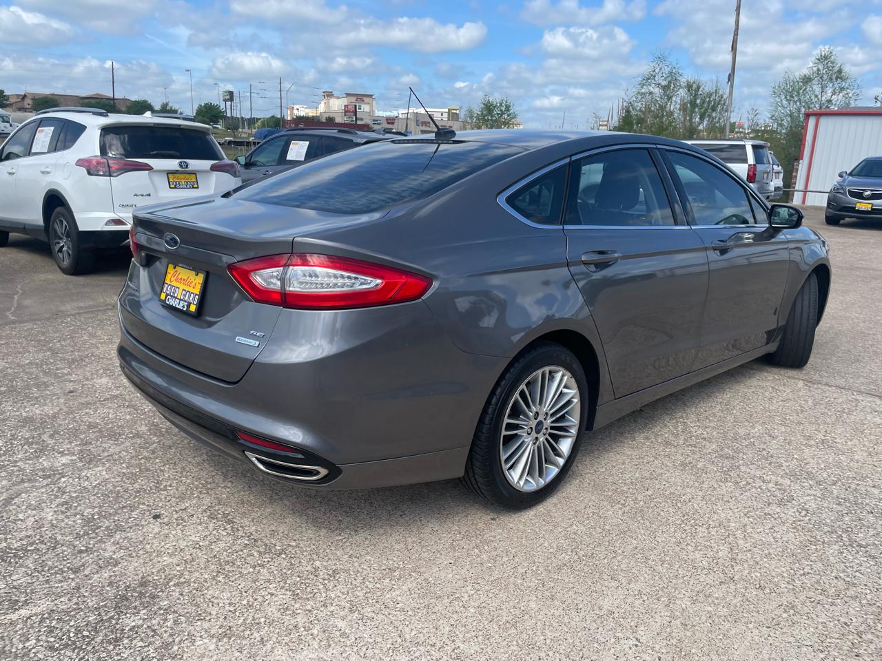Ford Fusion 4dr Sdn SE FWD 2014