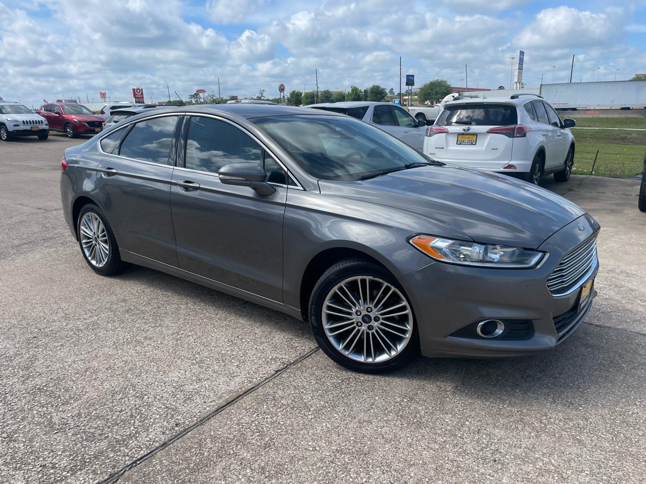 Ford Fusion 4dr Sdn SE FWD 2014