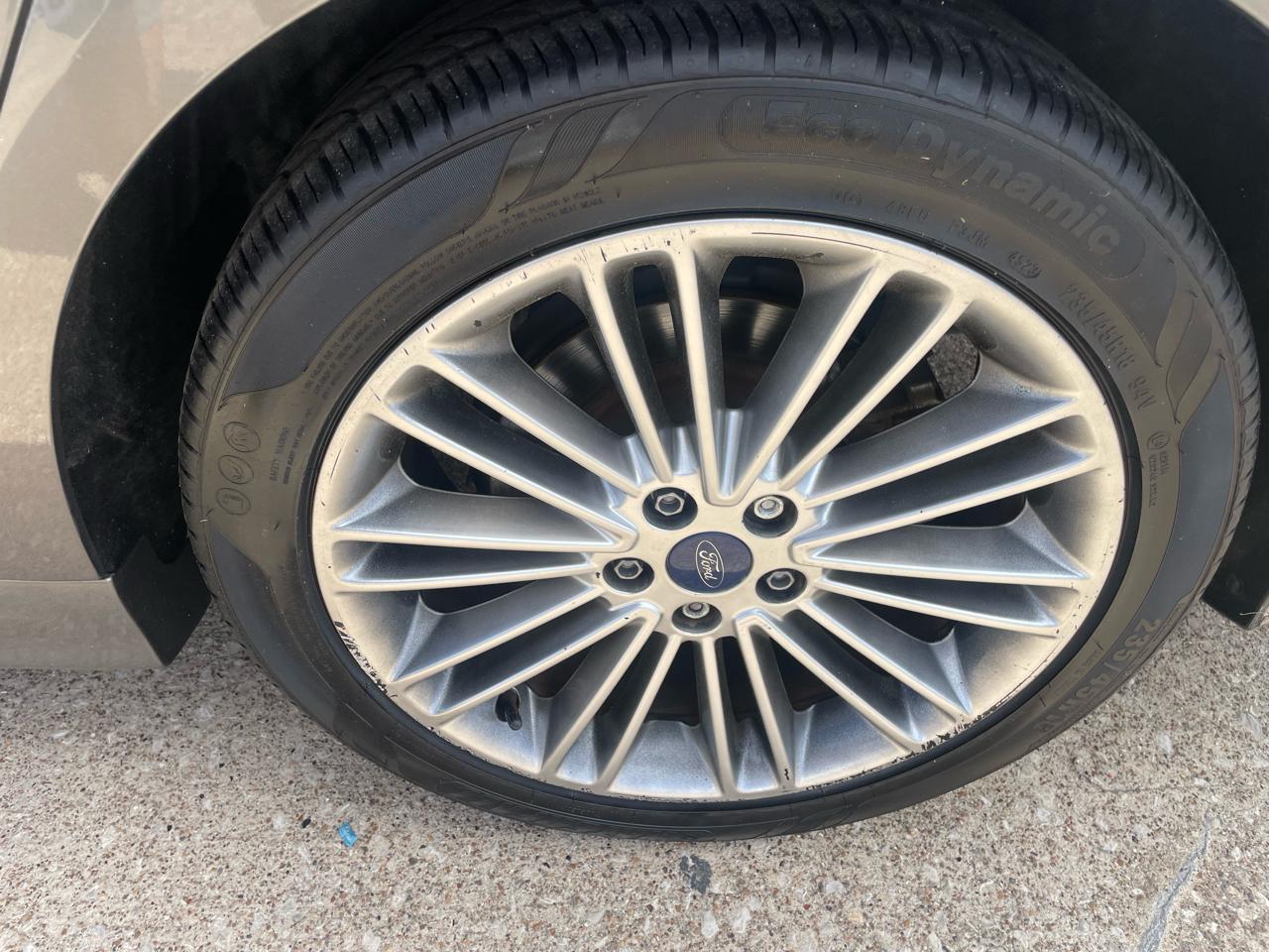 Ford Fusion 4dr Sdn SE FWD 2014