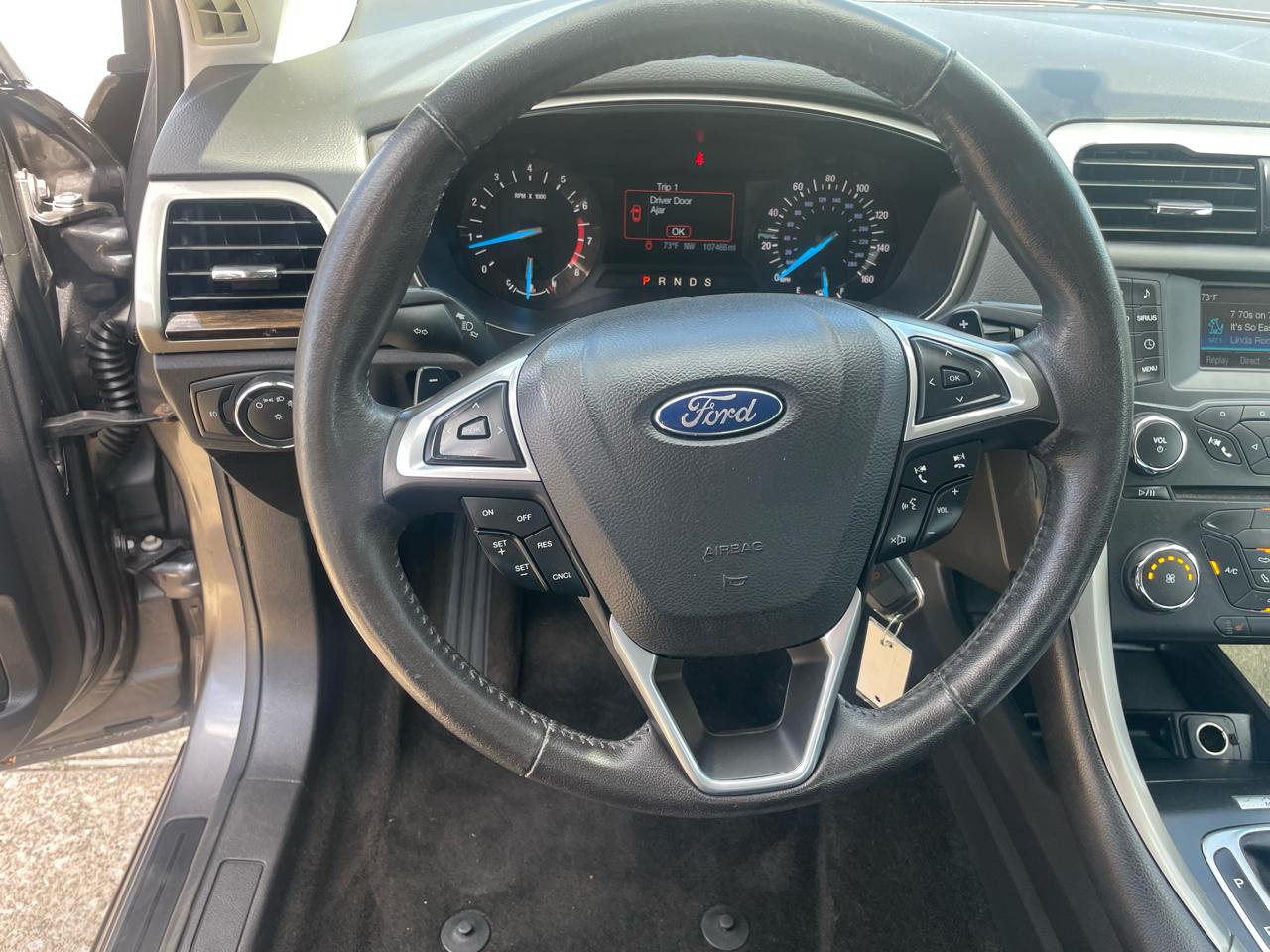 Ford Fusion 4dr Sdn SE FWD 2014