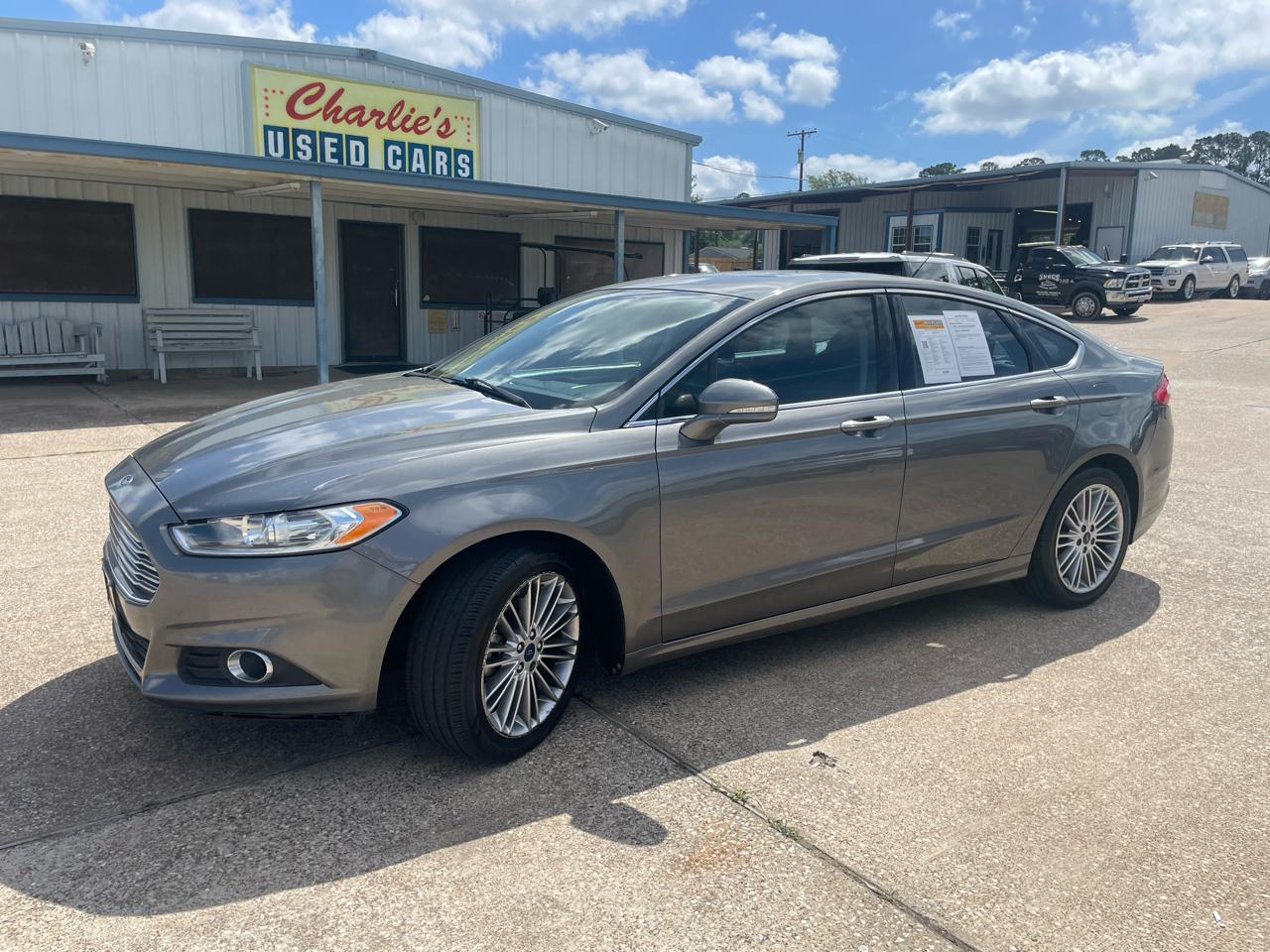 Ford Fusion 4dr Sdn SE FWD 2014