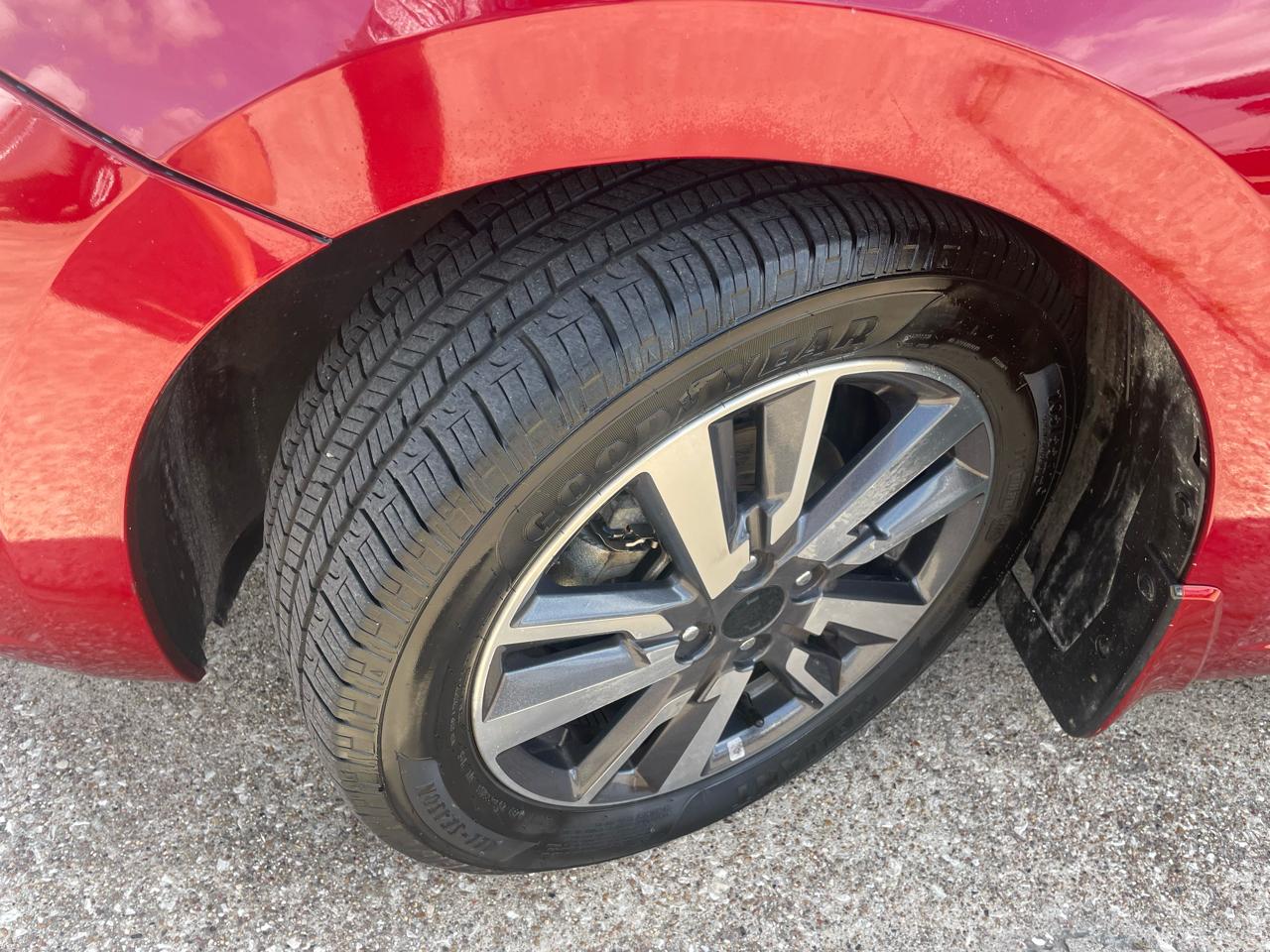 Nissan Versa SV CVT 2020