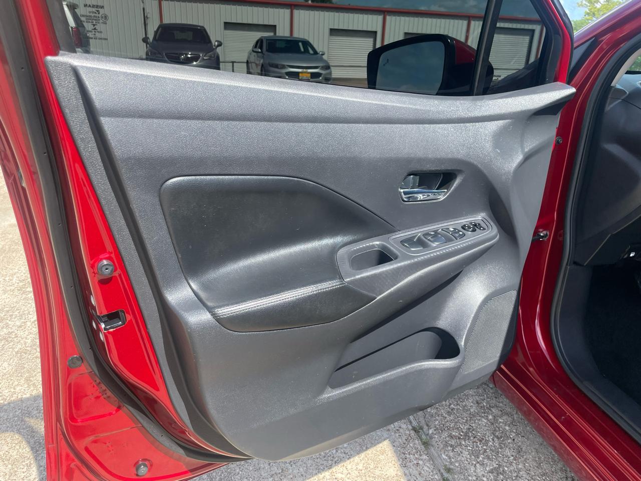 Nissan Versa SV CVT 2020