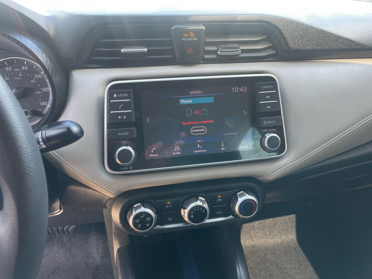 Nissan Versa SV CVT 2020