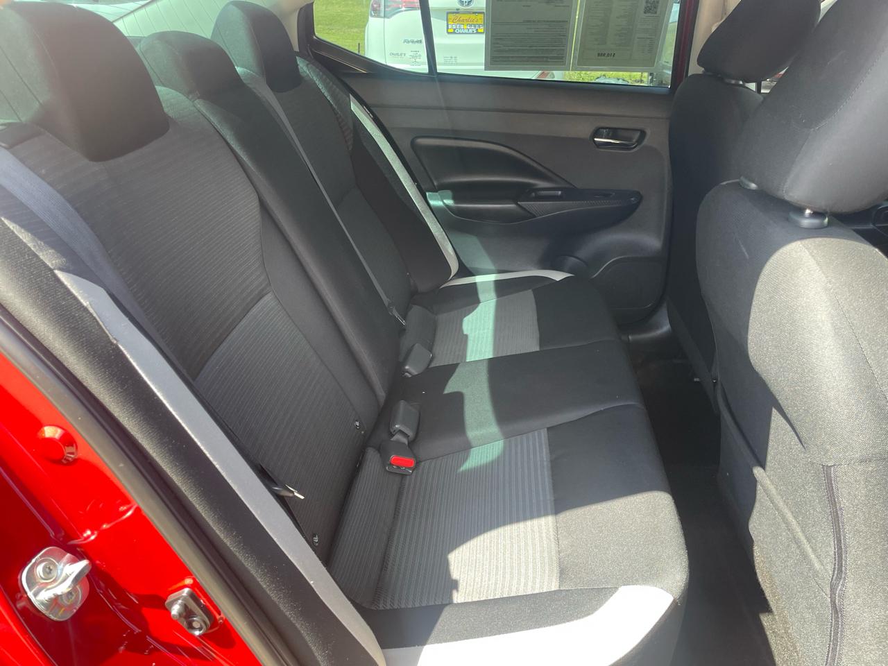 Nissan Versa SV CVT 2020