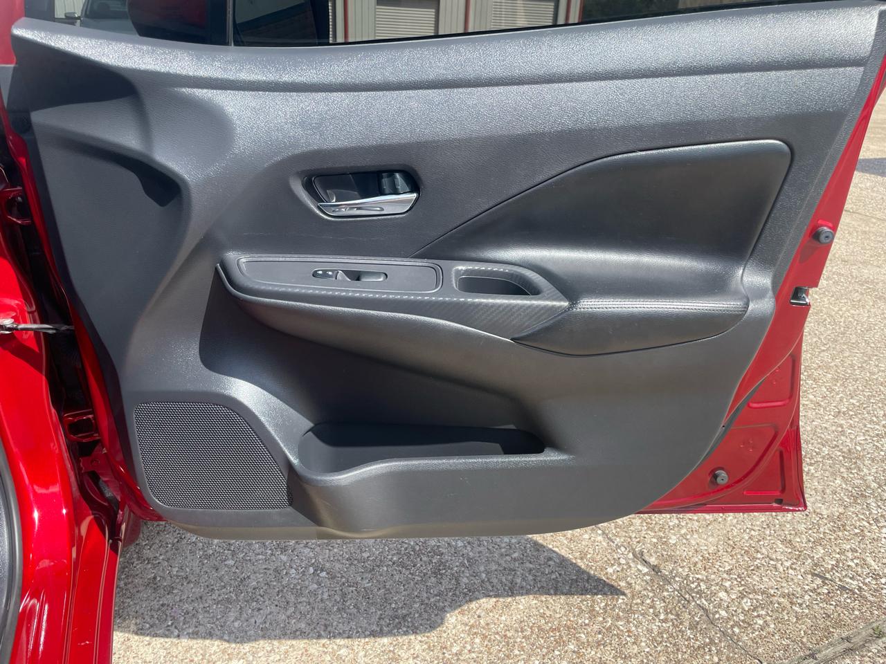 Nissan Versa SV CVT 2020