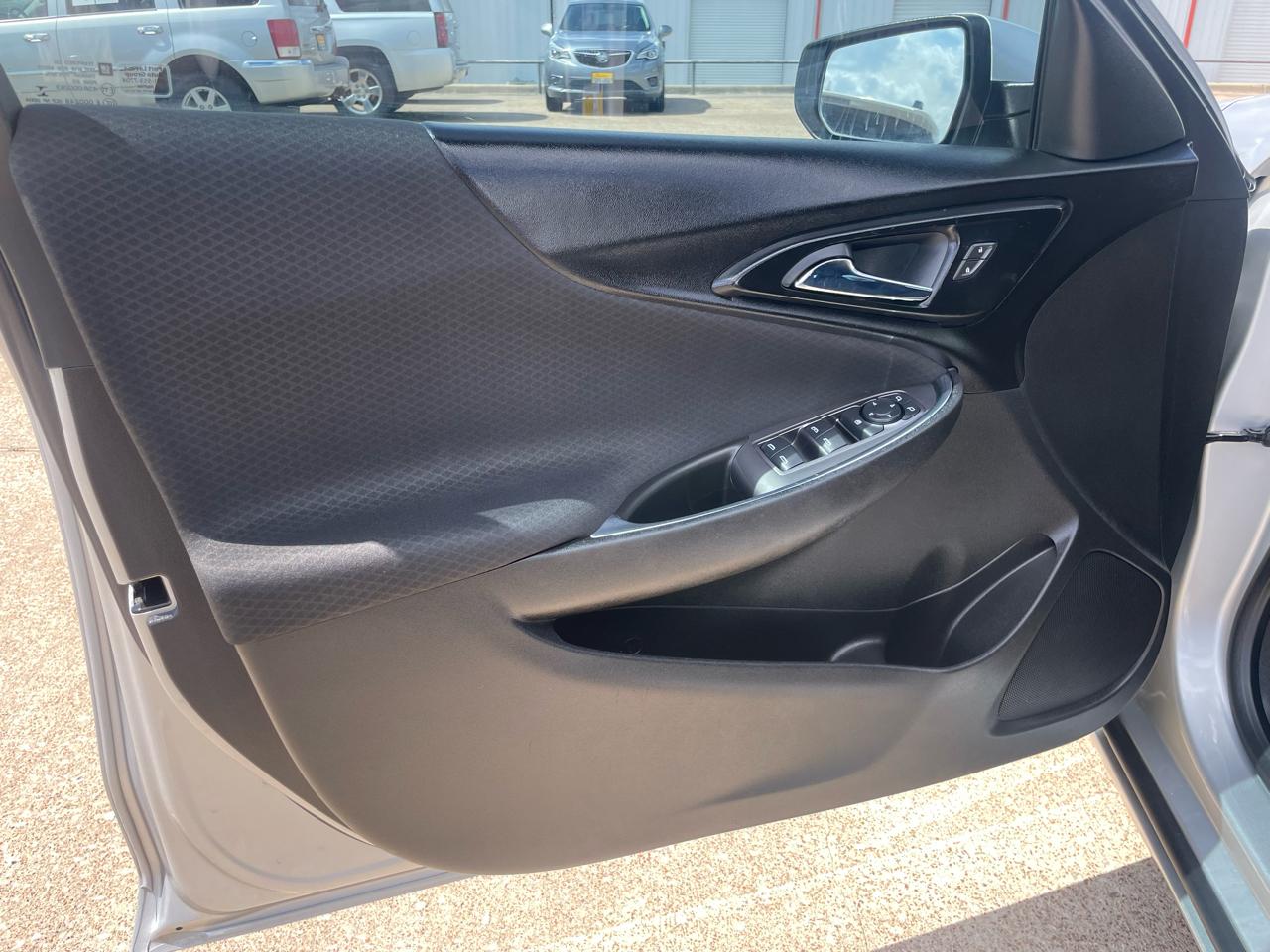 Chevrolet Malibu 4dr Sdn LT w/1LT 2018