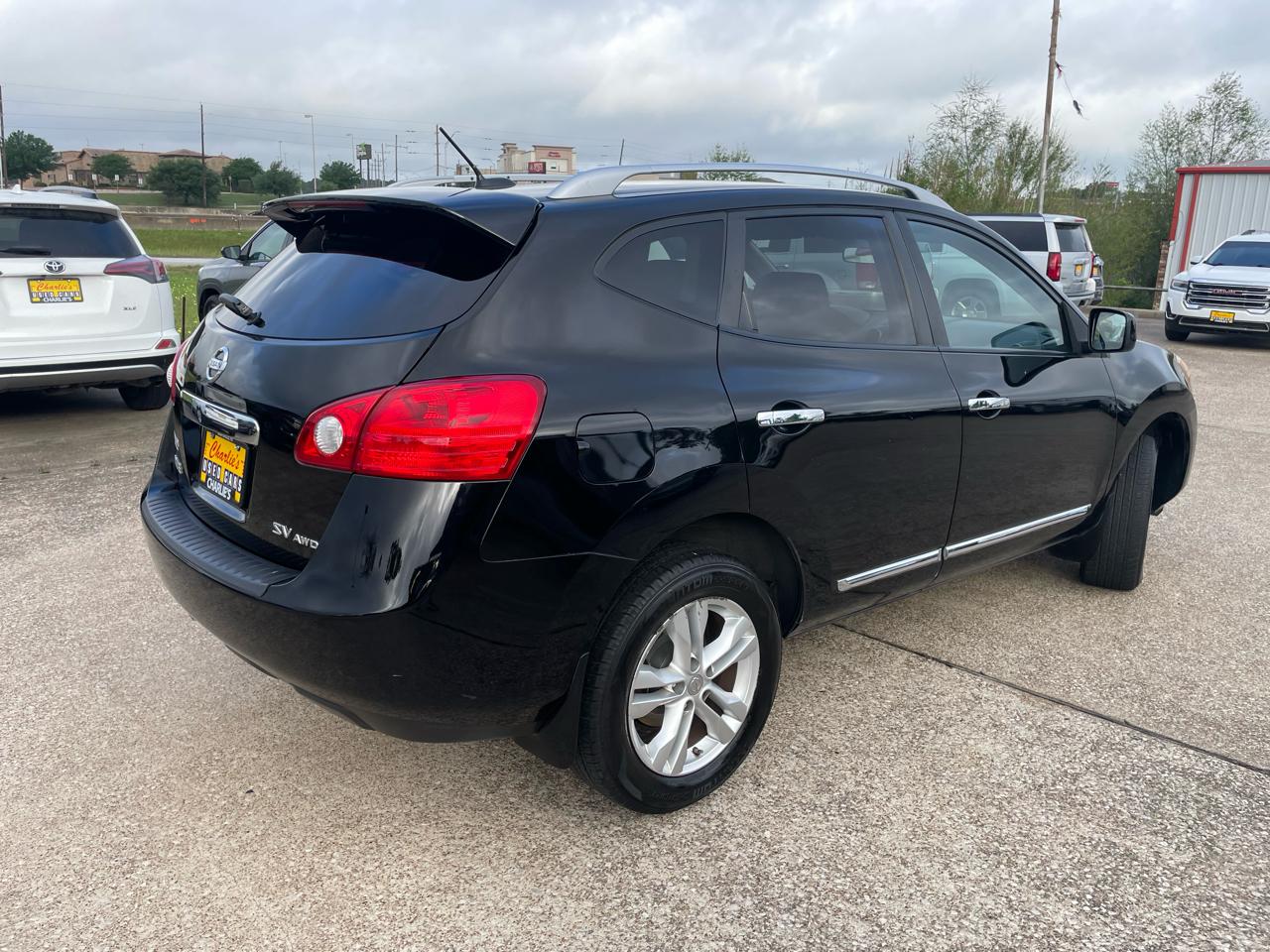 Nissan Rogue AWD 4dr SV 2012