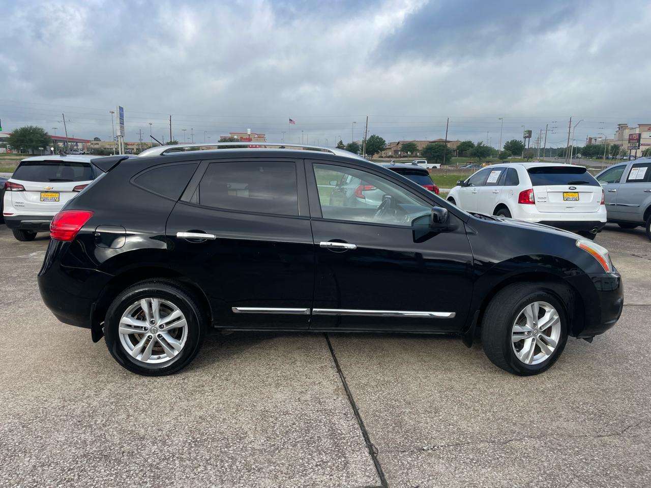 Nissan Rogue AWD 4dr SV 2012