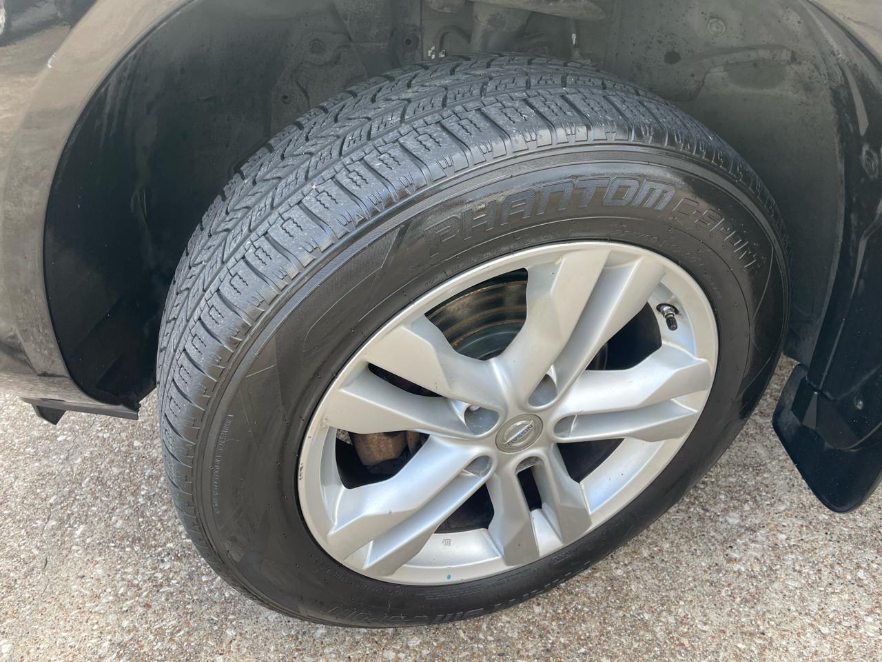 Nissan Rogue AWD 4dr SV 2012