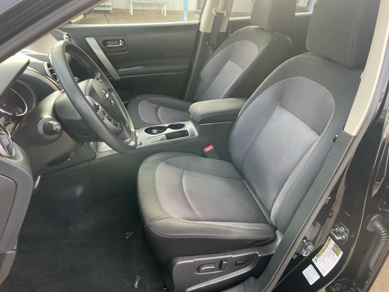 Nissan Rogue AWD 4dr SV 2012