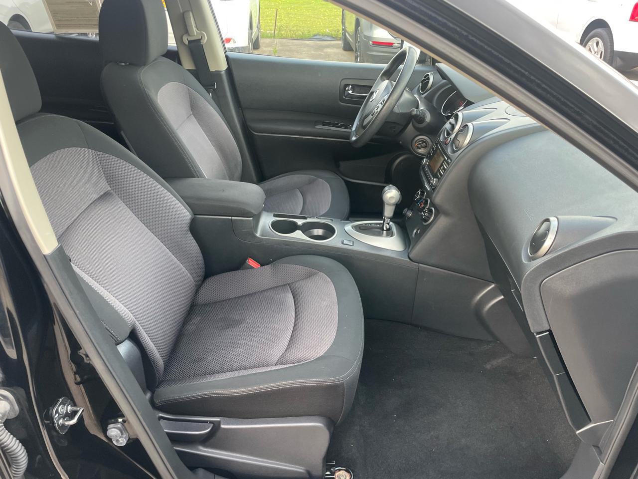 Nissan Rogue AWD 4dr SV 2012