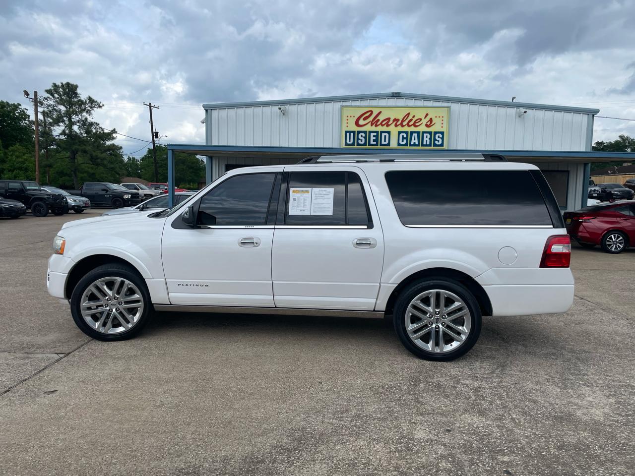 Ford Expedition EL 2WD 4dr Platinum 2016