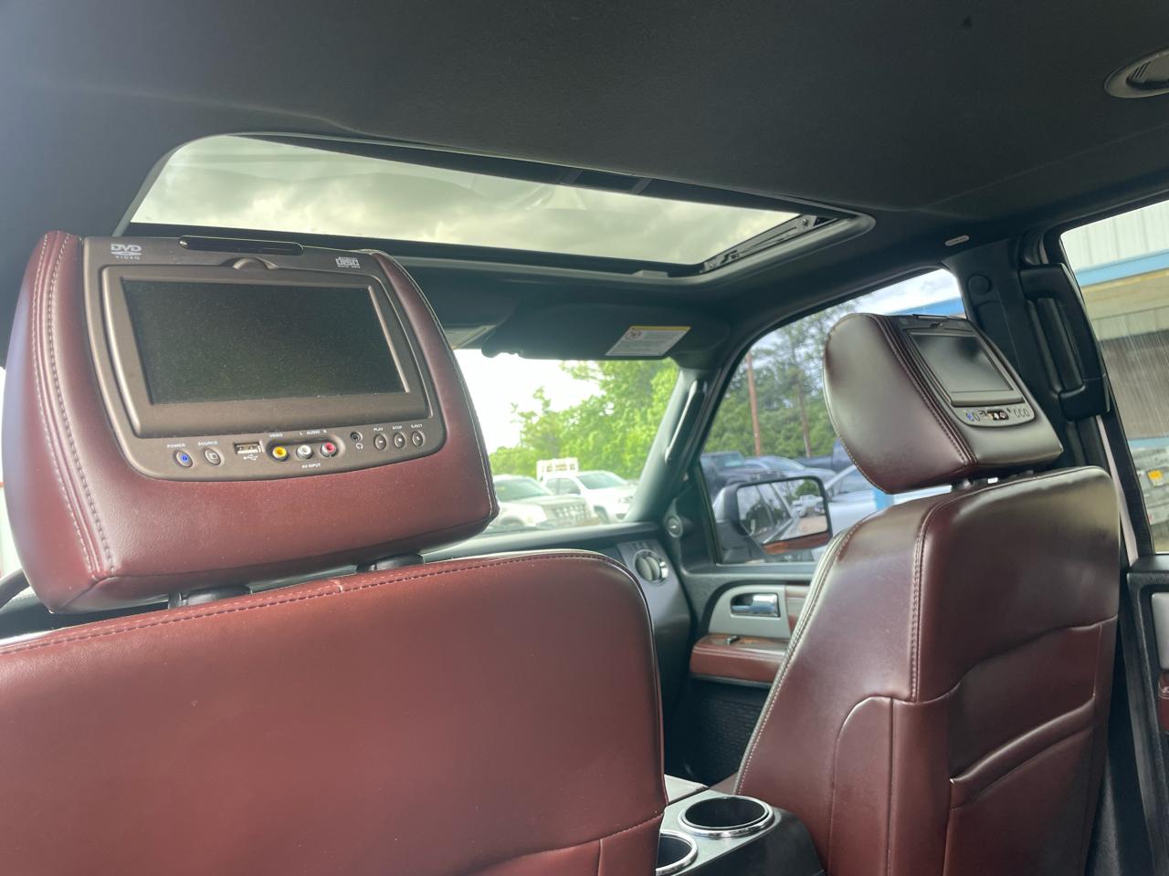 Ford Expedition EL 2WD 4dr Platinum 2016