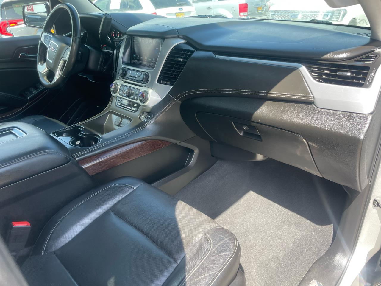 GMC Yukon XL 2WD 4dr SLT 2019