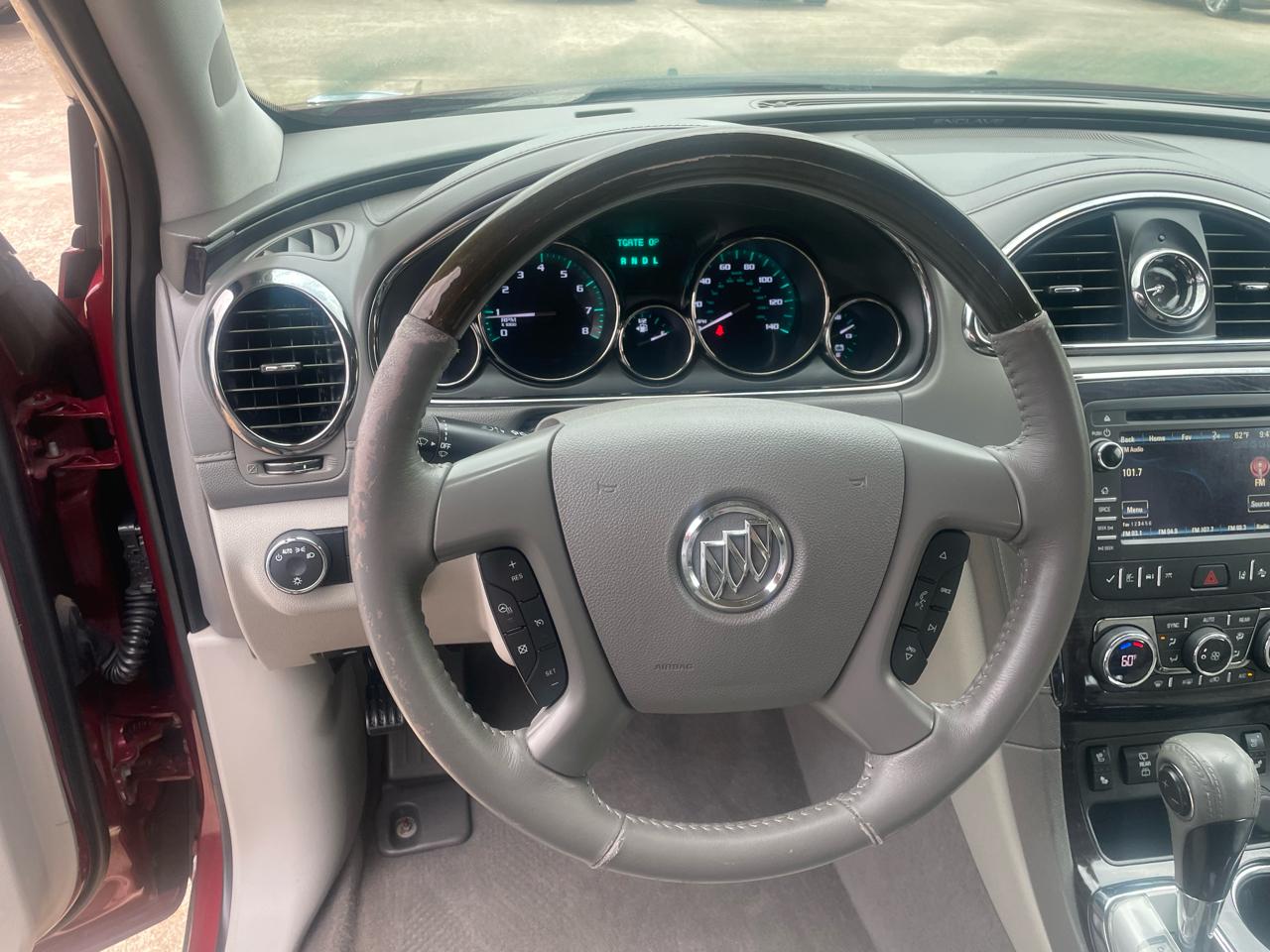 Buick Enclave FWD 4dr Premium 2017